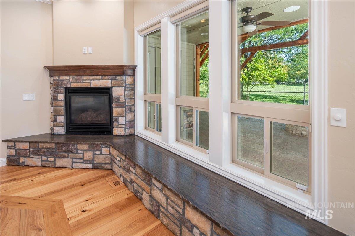 3308 N Acre Ln, Boise, Idaho 83704, 3 Bedrooms, 2.5 Bathrooms, Residential For Sale, Price $680,000,MLS 98959013