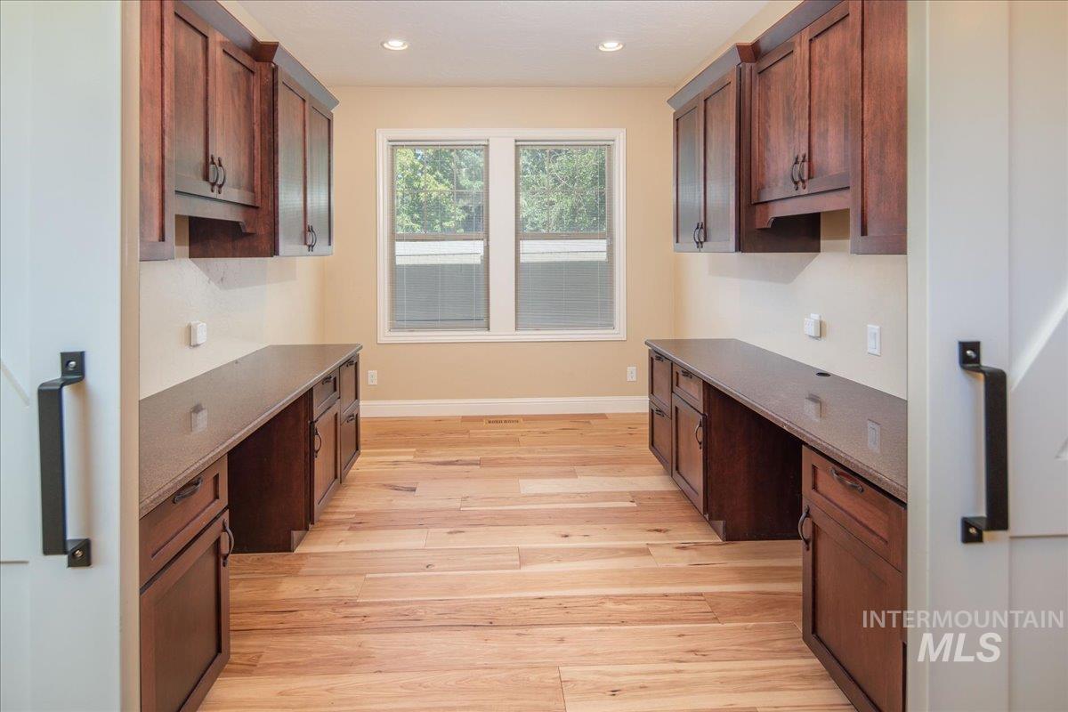 3308 N Acre Ln, Boise, Idaho 83704, 3 Bedrooms, 2.5 Bathrooms, Residential For Sale, Price $680,000,MLS 98959013