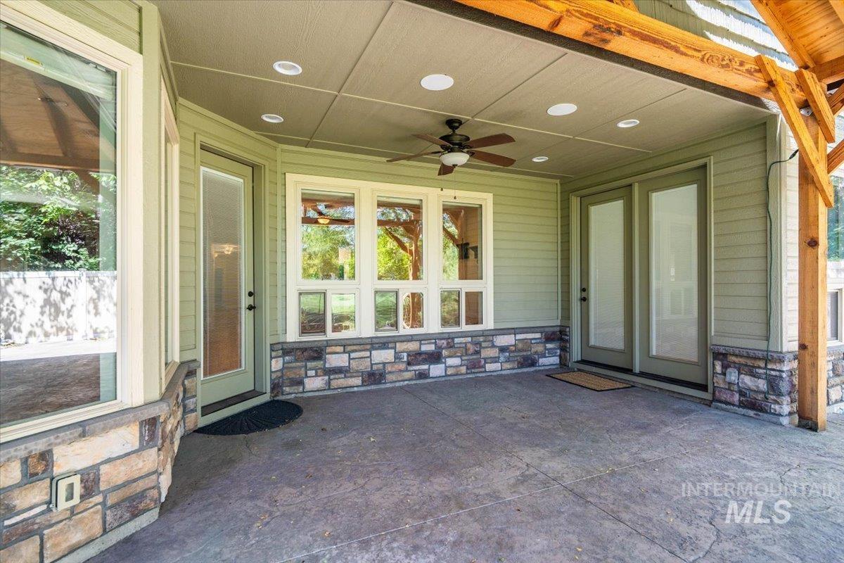 3308 N Acre Ln, Boise, Idaho 83704, 3 Bedrooms, 2.5 Bathrooms, Residential For Sale, Price $680,000,MLS 98959013