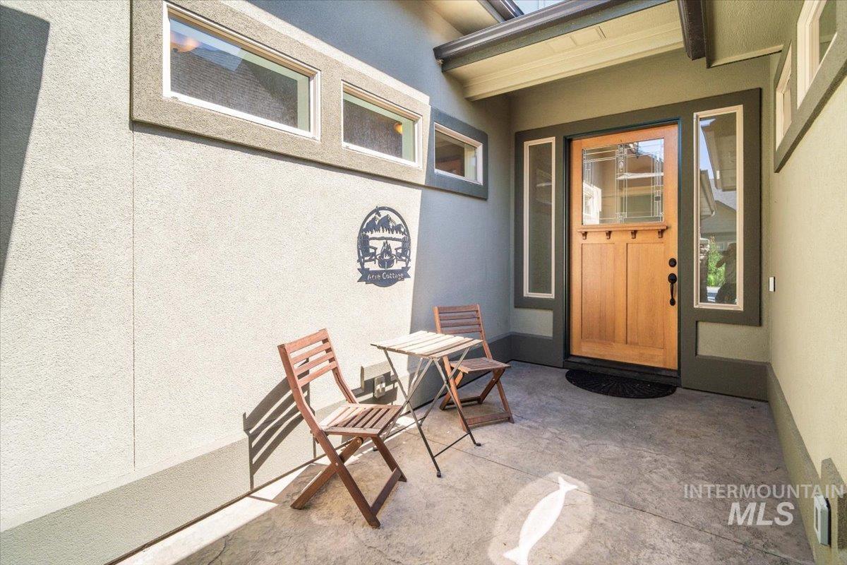 3308 N Acre Ln, Boise, Idaho 83704, 3 Bedrooms, 2.5 Bathrooms, Residential For Sale, Price $680,000,MLS 98959013