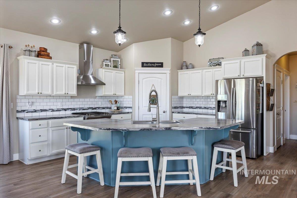 583 Pioneer Dr, Jerome, Idaho 83338, 3 Bedrooms, 3 Bathrooms, Residential For Sale, Price $585,900, 98959016