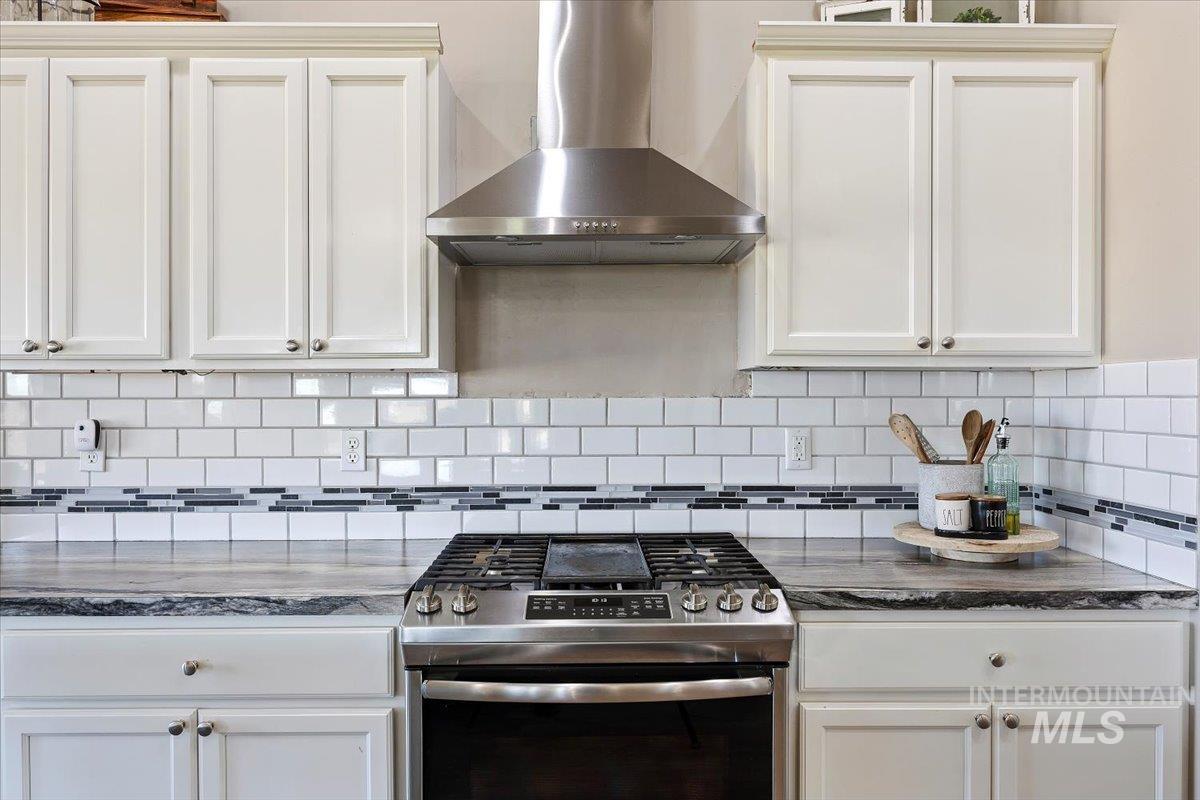 583 Pioneer Dr, Jerome, Idaho 83338, 3 Bedrooms, 3 Bathrooms, Residential For Sale, Price $585,900, 98959016