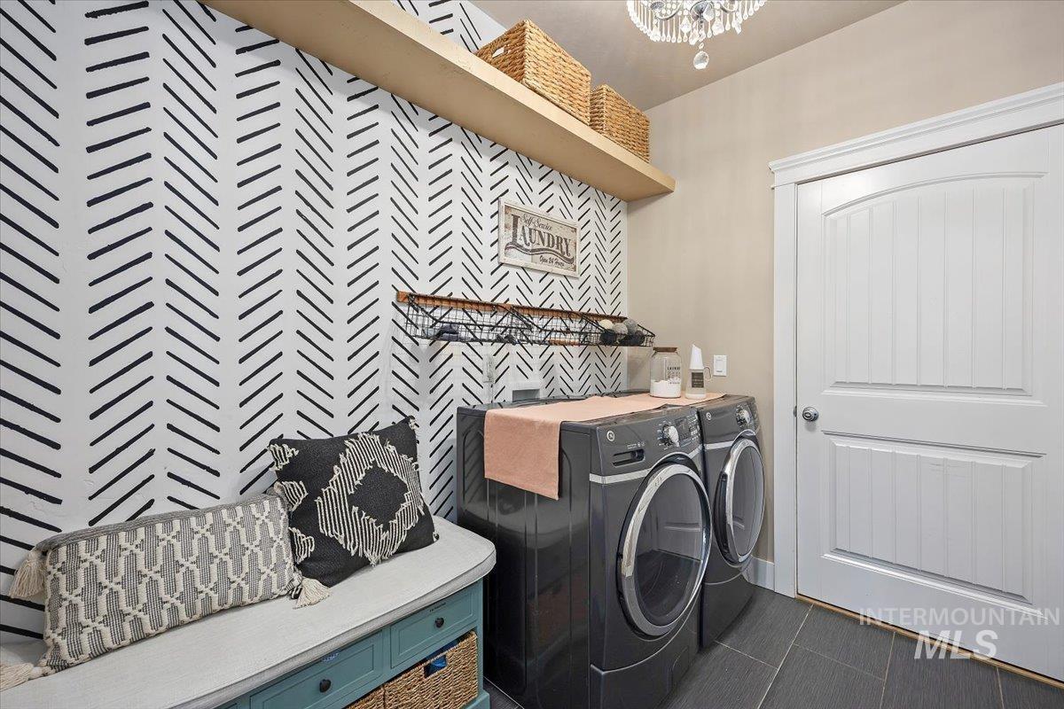 583 Pioneer Dr, Jerome, Idaho 83338, 3 Bedrooms, 3 Bathrooms, Residential For Sale, Price $585,900, 98959016