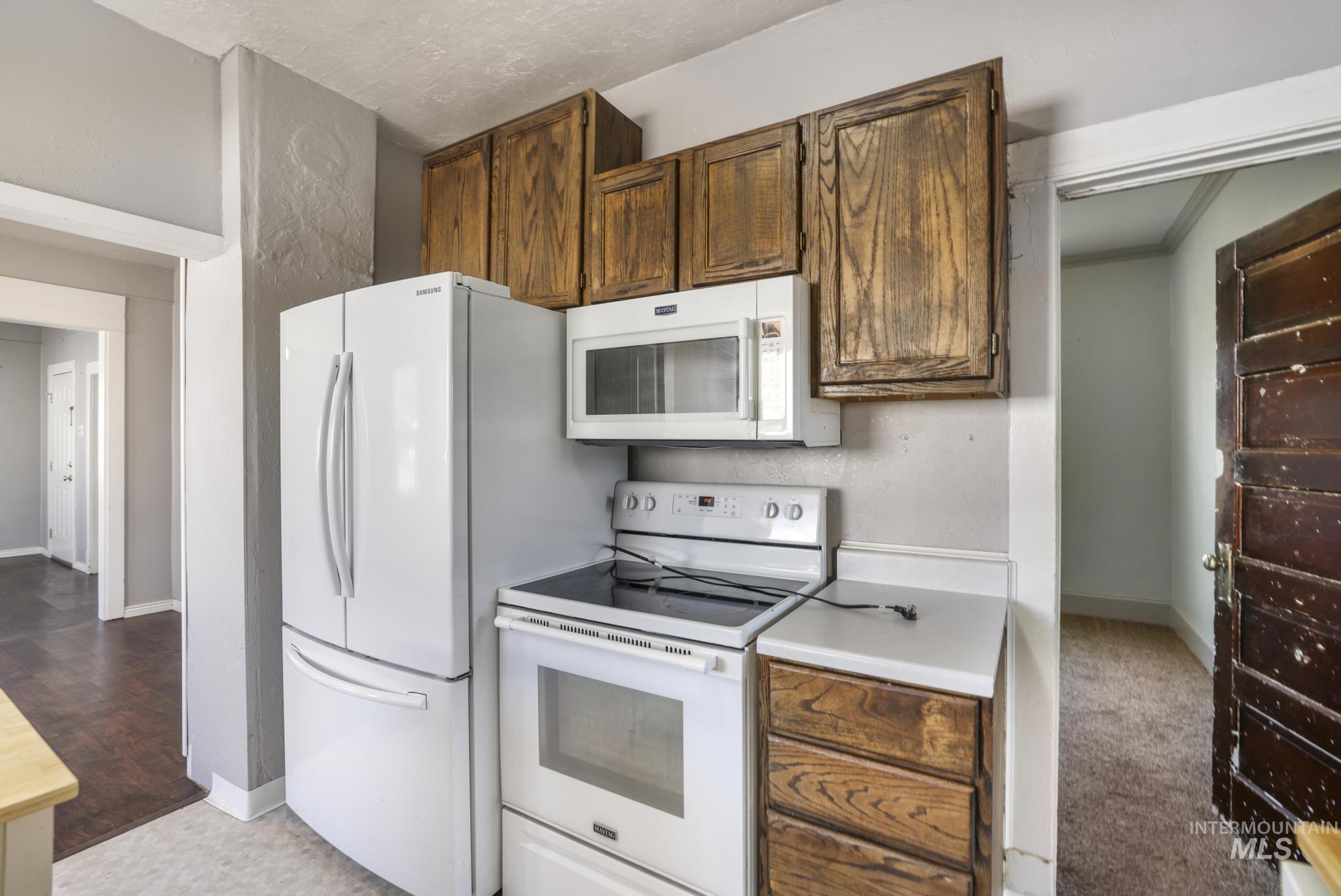 520 E 2nd Ave, Twin Falls, Idaho 83301, 3 Bedrooms, 2 Bathrooms, Residential For Sale, Price $264,000,MLS 98959032