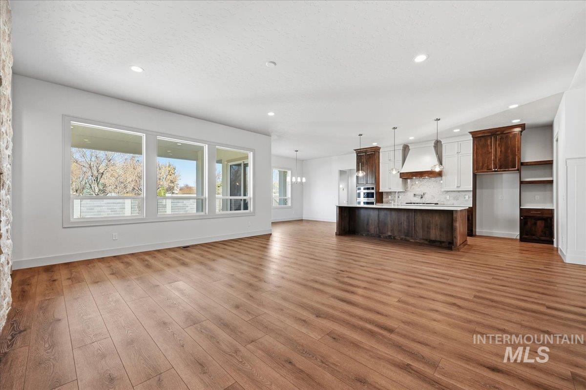 7186 E Chicken Hawk Loop, Nampa, Idaho 83686, 3 Bedrooms, 2.5 Bathrooms, Residential For Sale, Price $779,900,MLS 98959070