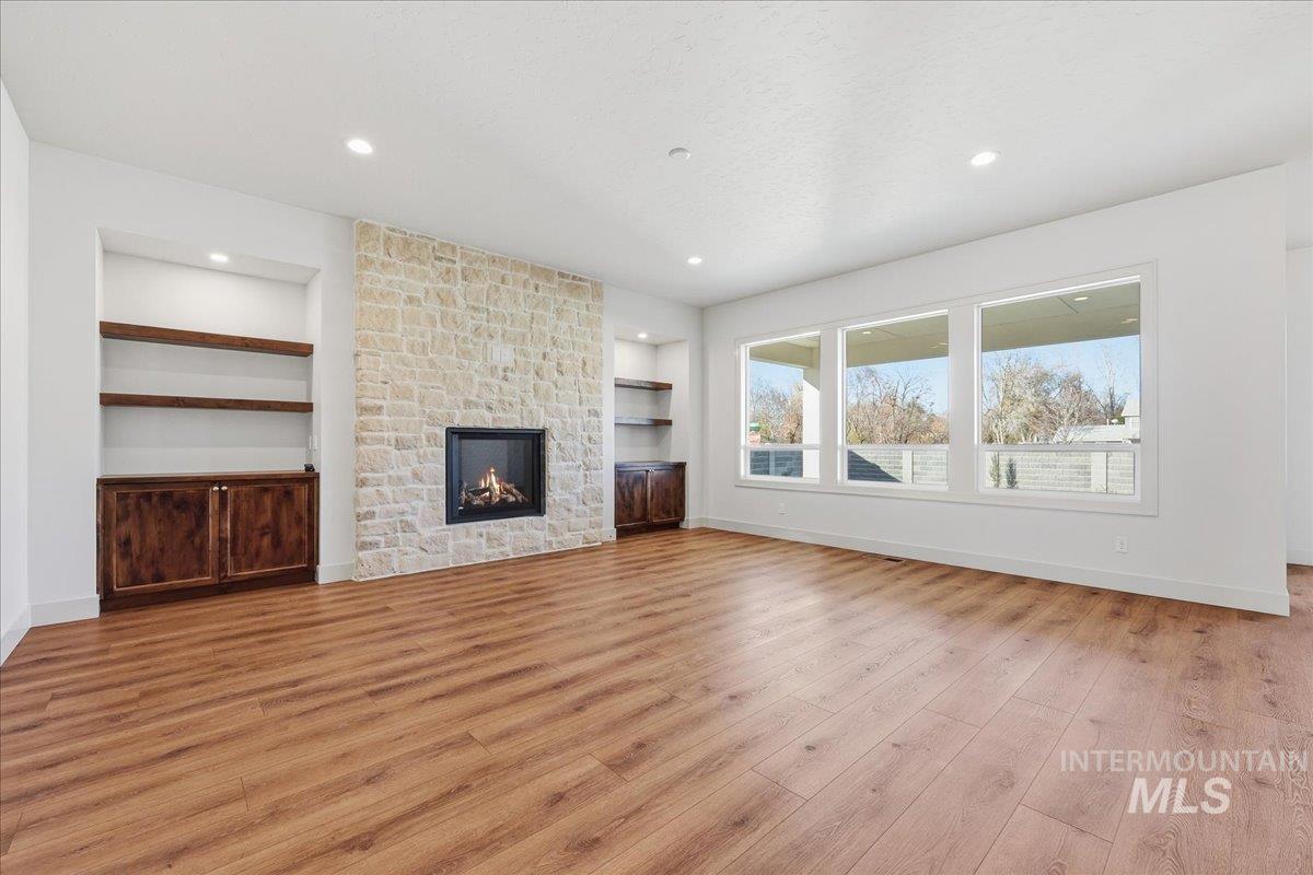 7186 E Chicken Hawk Loop, Nampa, Idaho 83686, 3 Bedrooms, 2.5 Bathrooms, Residential For Sale, Price $779,900,MLS 98959070