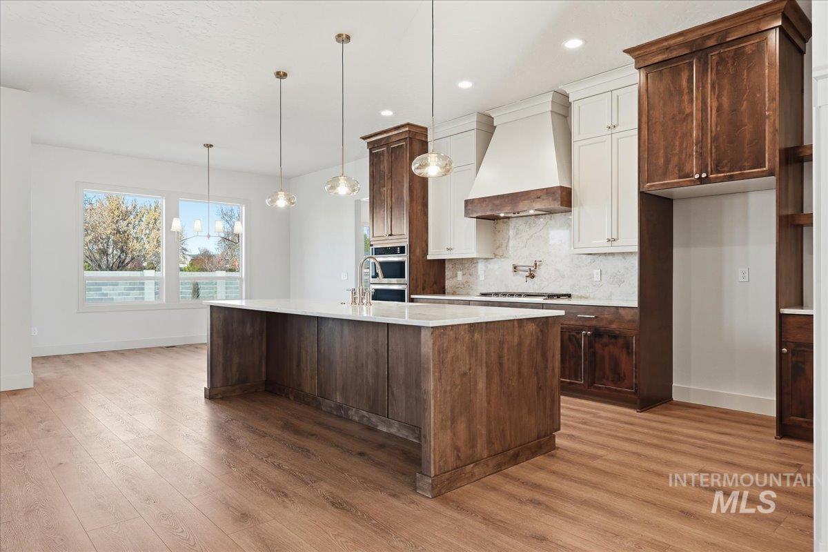 7186 E Chicken Hawk Loop, Nampa, Idaho 83686, 3 Bedrooms, 2.5 Bathrooms, Residential For Sale, Price $779,900,MLS 98959070