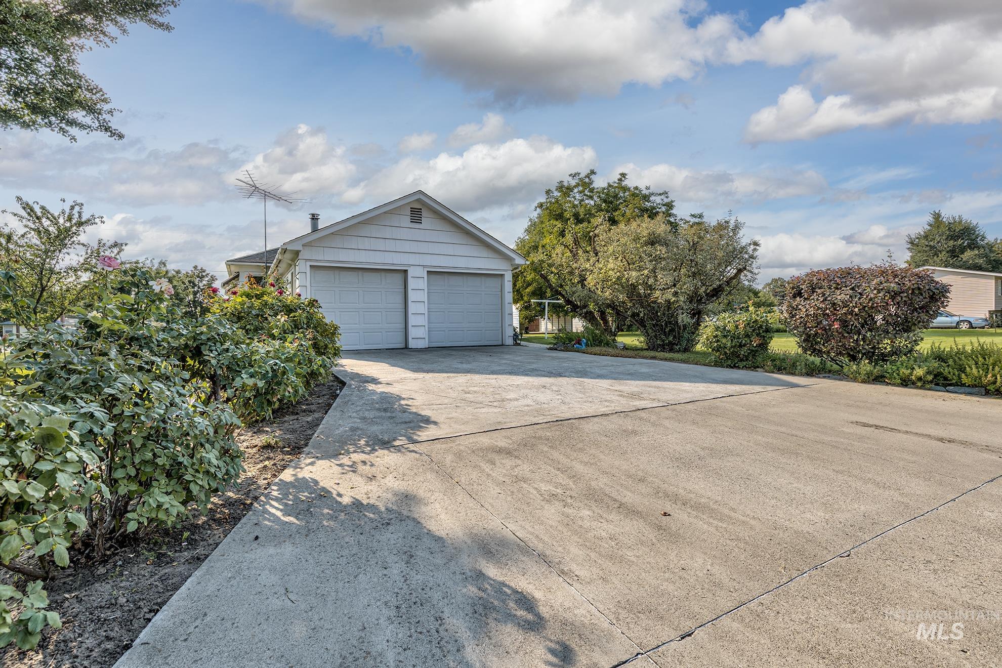 116 Pioneer Road, Weiser, Idaho 83672, 4 Bedrooms, 2 Bathrooms, Residential For Sale, Price $425,000, 98959074