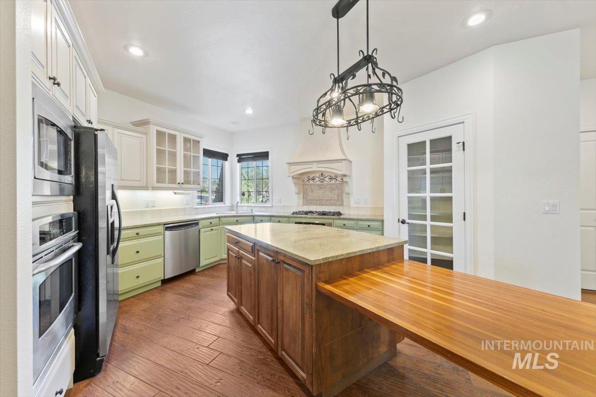 1751 W Salerno St, Meridian, Idaho 83646-5097, 3 Bedrooms, 2.5 Bathrooms, Residential For Sale, Price $690,000,MLS 98959081