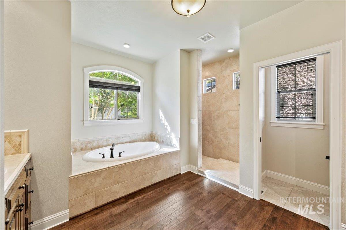 1751 W Salerno St, Meridian, Idaho 83646-5097, 3 Bedrooms, 2.5 Bathrooms, Residential For Sale, Price $690,000,MLS 98959081