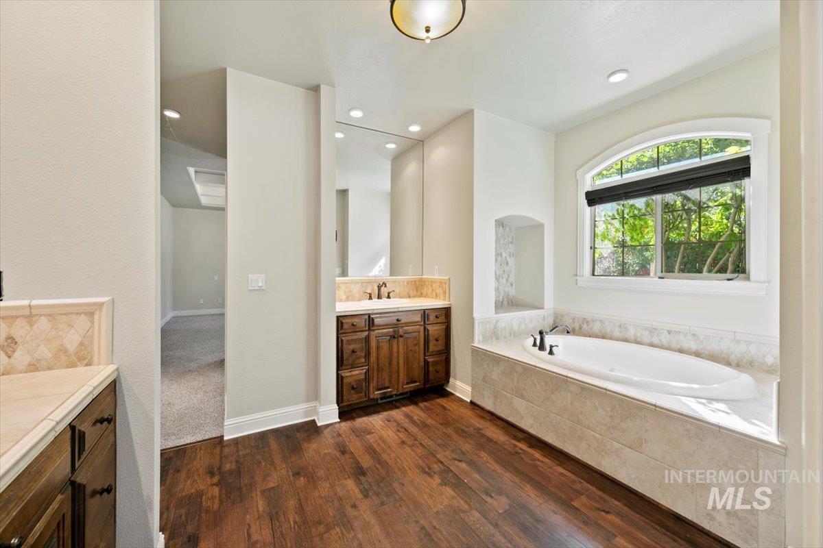 1751 W Salerno St, Meridian, Idaho 83646-5097, 3 Bedrooms, 2.5 Bathrooms, Residential For Sale, Price $690,000,MLS 98959081