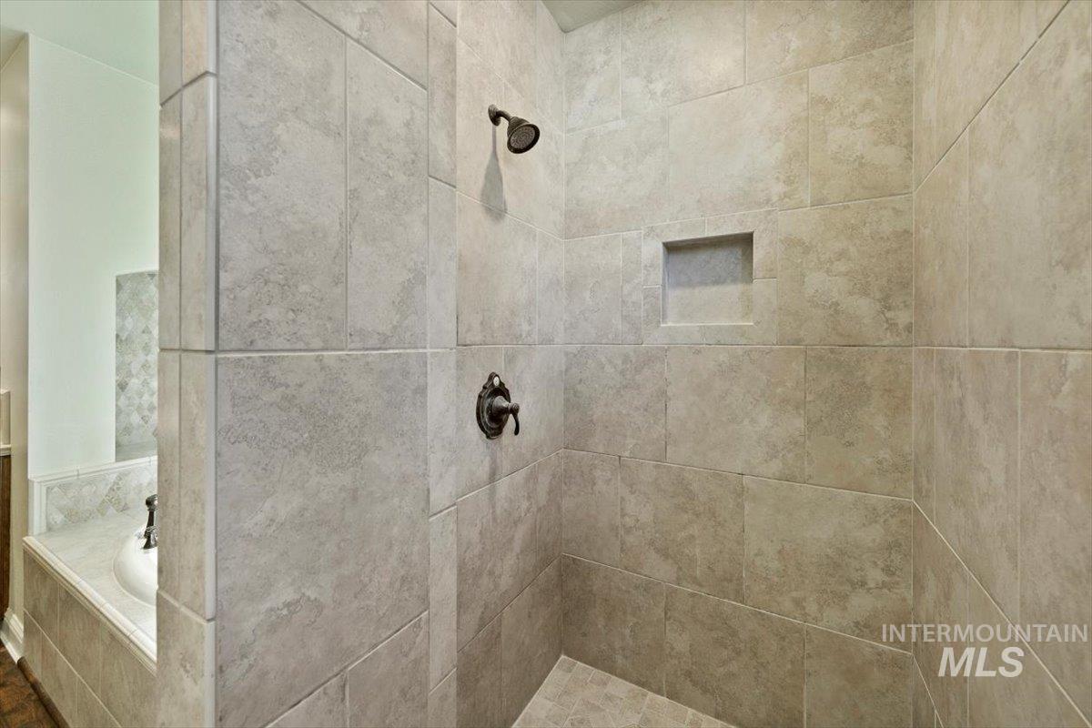 1751 W Salerno St, Meridian, Idaho 83646-5097, 3 Bedrooms, 2.5 Bathrooms, Residential For Sale, Price $690,000,MLS 98959081