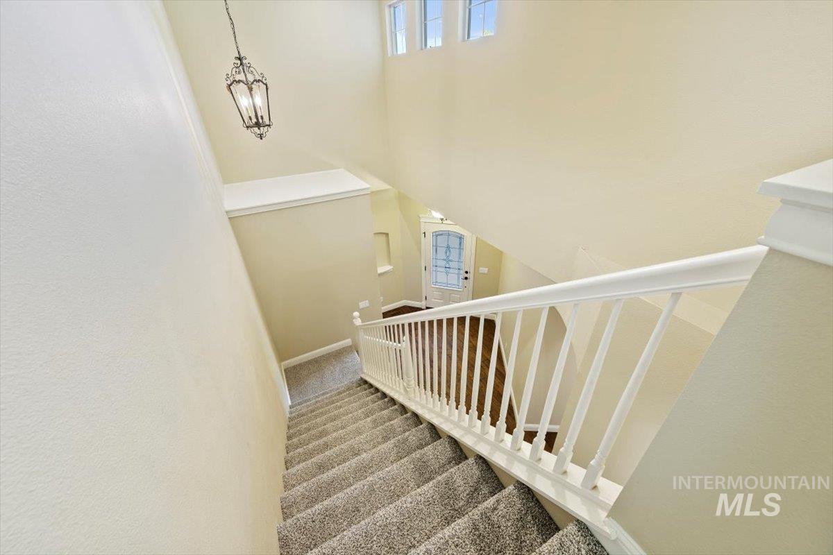 1751 W Salerno St, Meridian, Idaho 83646-5097, 3 Bedrooms, 2.5 Bathrooms, Residential For Sale, Price $690,000,MLS 98959081