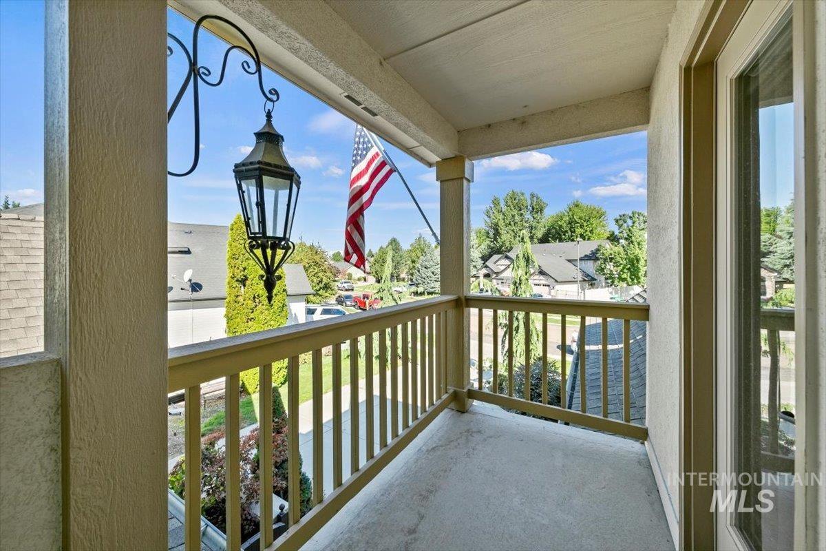 1751 W Salerno St, Meridian, Idaho 83646-5097, 3 Bedrooms, 2.5 Bathrooms, Residential For Sale, Price $690,000,MLS 98959081