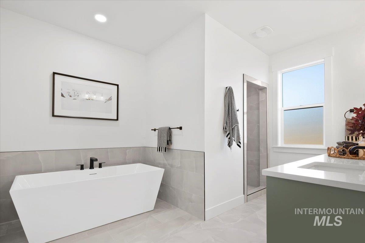 7125 E Osprey Estates Drive, Nampa, Idaho 83686, 4 Bedrooms, 2.5 Bathrooms, Residential For Sale, Price $999,995,MLS 98959097