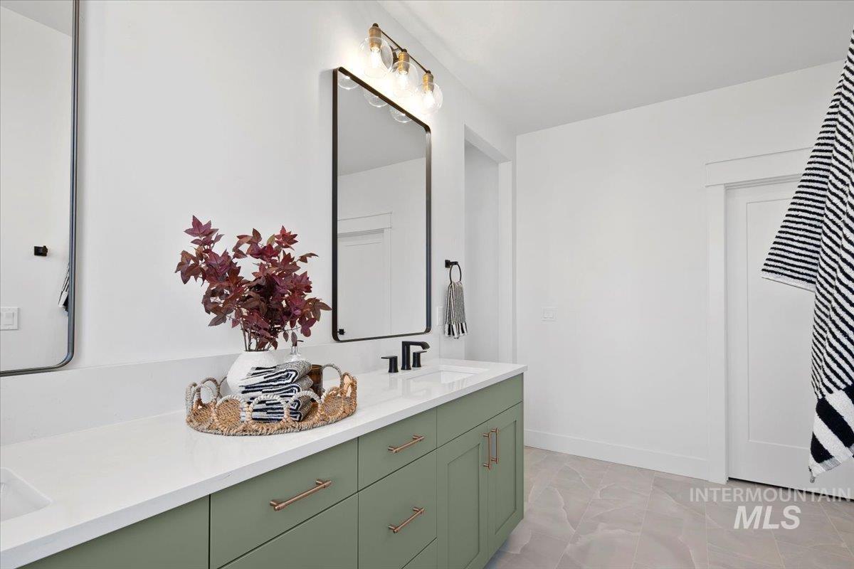 7125 E Osprey Estates Drive, Nampa, Idaho 83686, 4 Bedrooms, 2.5 Bathrooms, Residential For Sale, Price $999,995,MLS 98959097