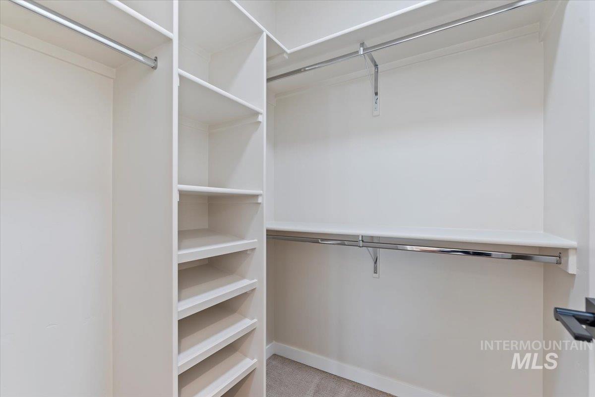 3866 W Spring House Ln, Eagle, Idaho 83616-1017, 4 Bedrooms, 2.5 Bathrooms, Residential For Sale, Price $549,900,MLS 98959125