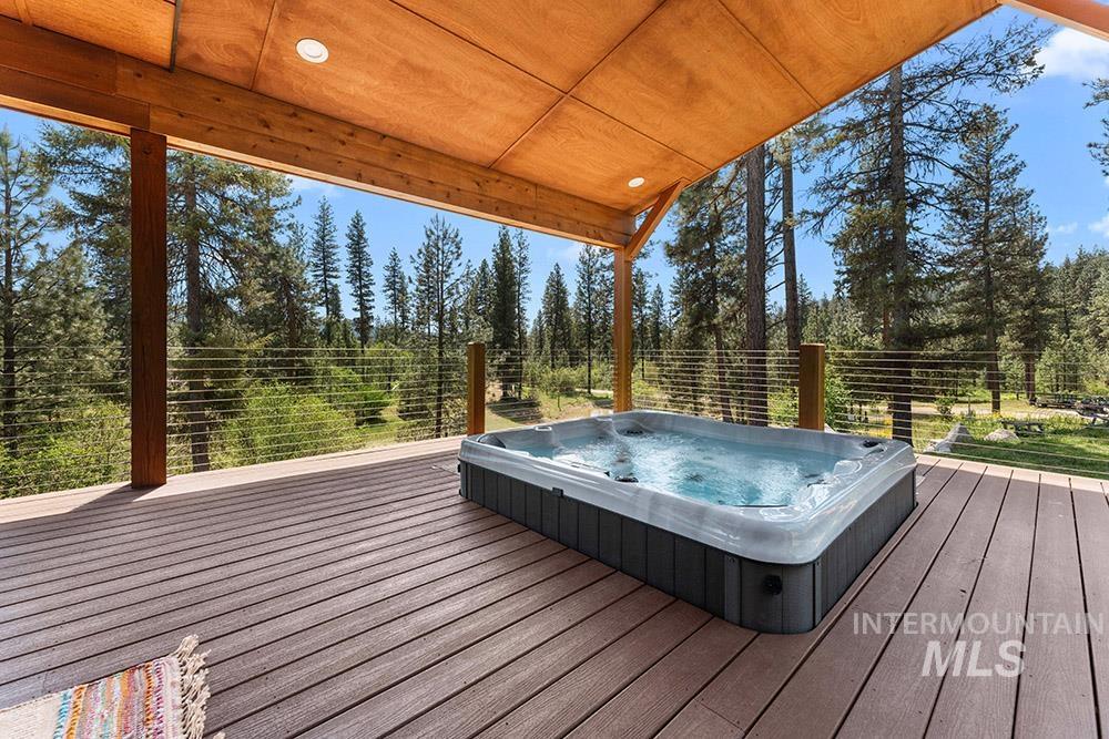 86 Tacoma Place, Garden Valley, Idaho 83622, 3 Bedrooms, 2.5 Bathrooms, Residential For Sale, Price $3,650,000,MLS 98959130