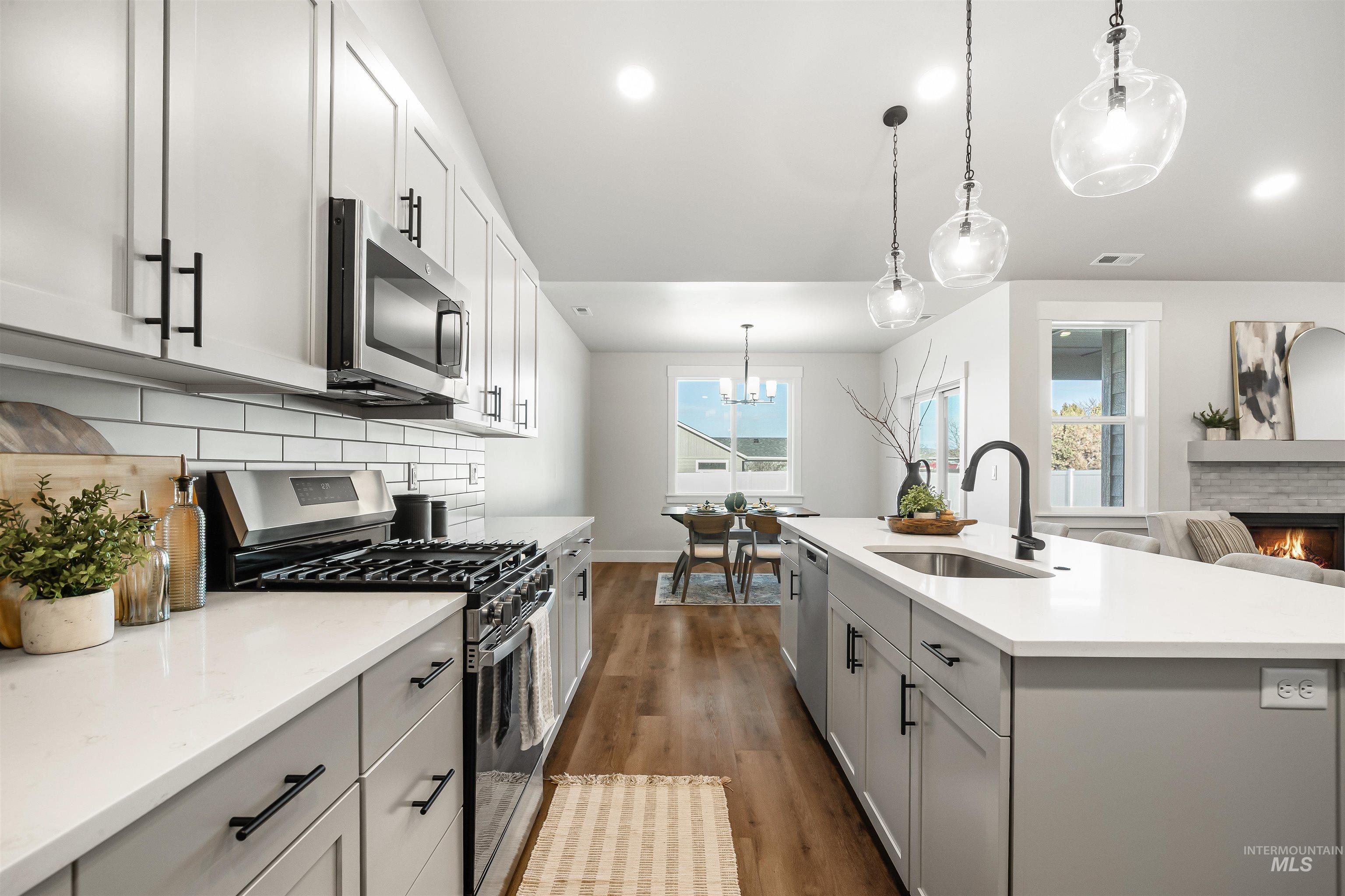 819 Park Avenue, Lewiston, Idaho 83501, 3 Bedrooms, 2 Bathrooms, Residential For Sale, Price $619,900,MLS 98959148