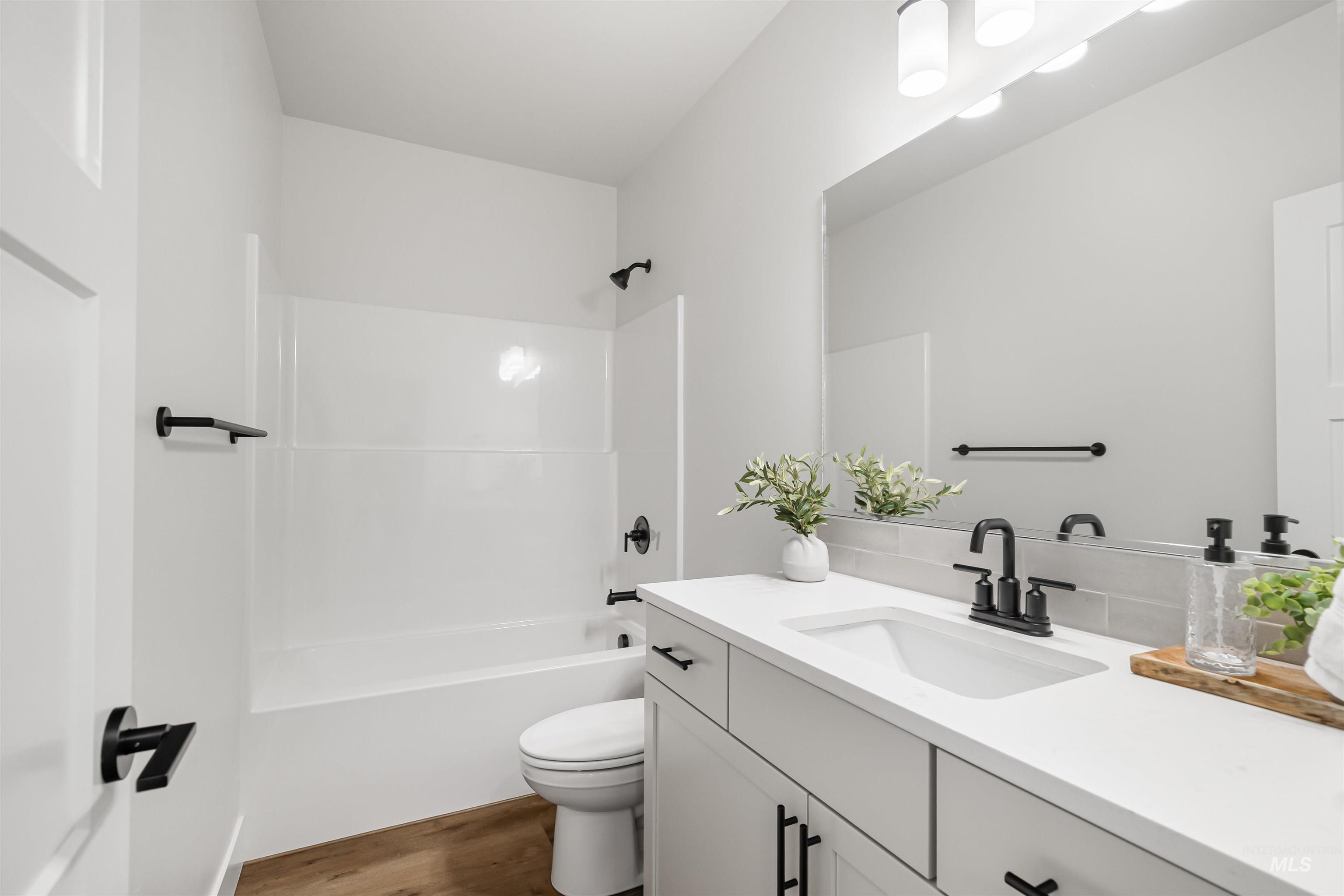 819 Park Avenue, Lewiston, Idaho 83501, 3 Bedrooms, 2 Bathrooms, Residential For Sale, Price $619,900,MLS 98959148