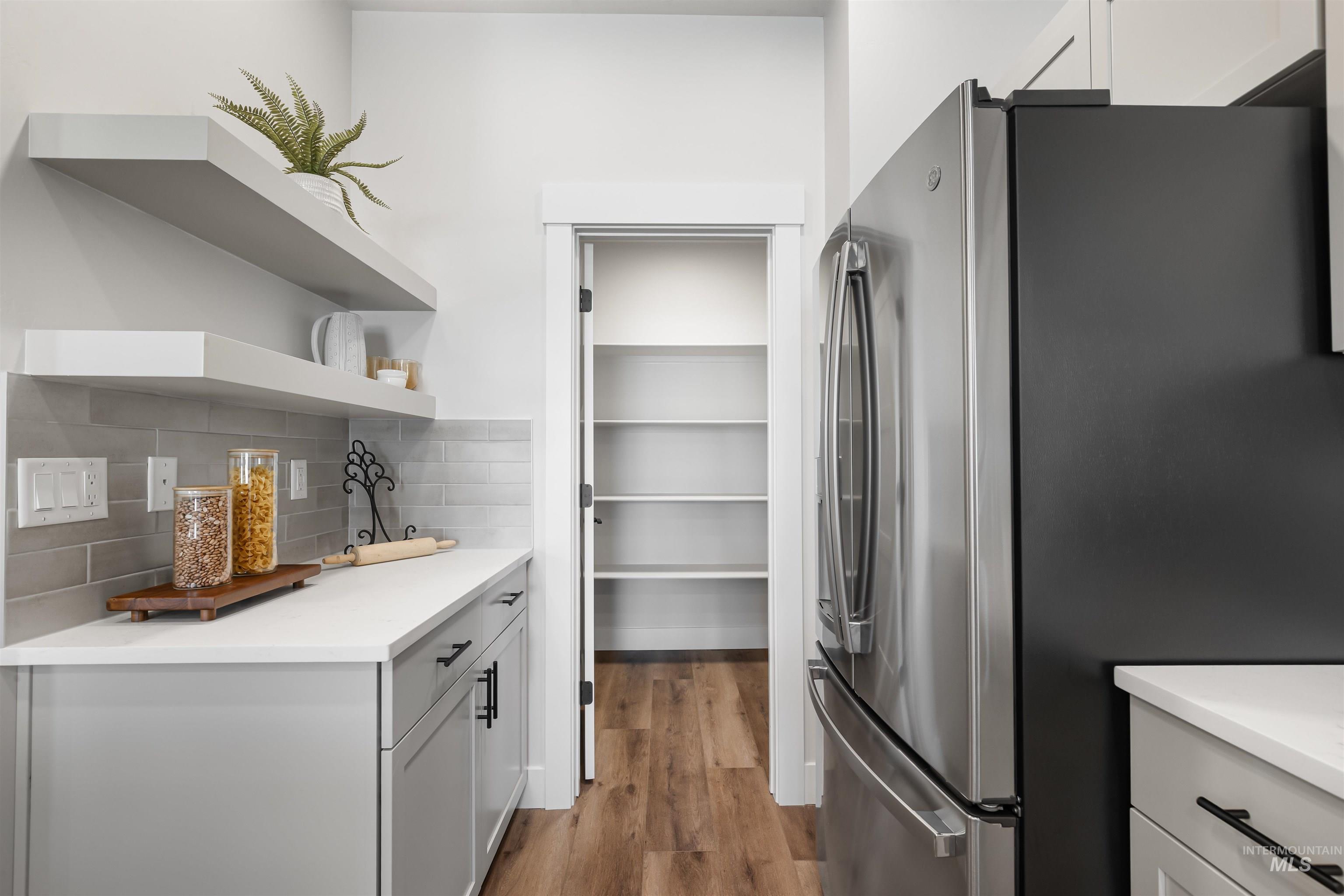 819 Park Avenue, Lewiston, Idaho 83501, 3 Bedrooms, 2 Bathrooms, Residential For Sale, Price $619,900,MLS 98959148