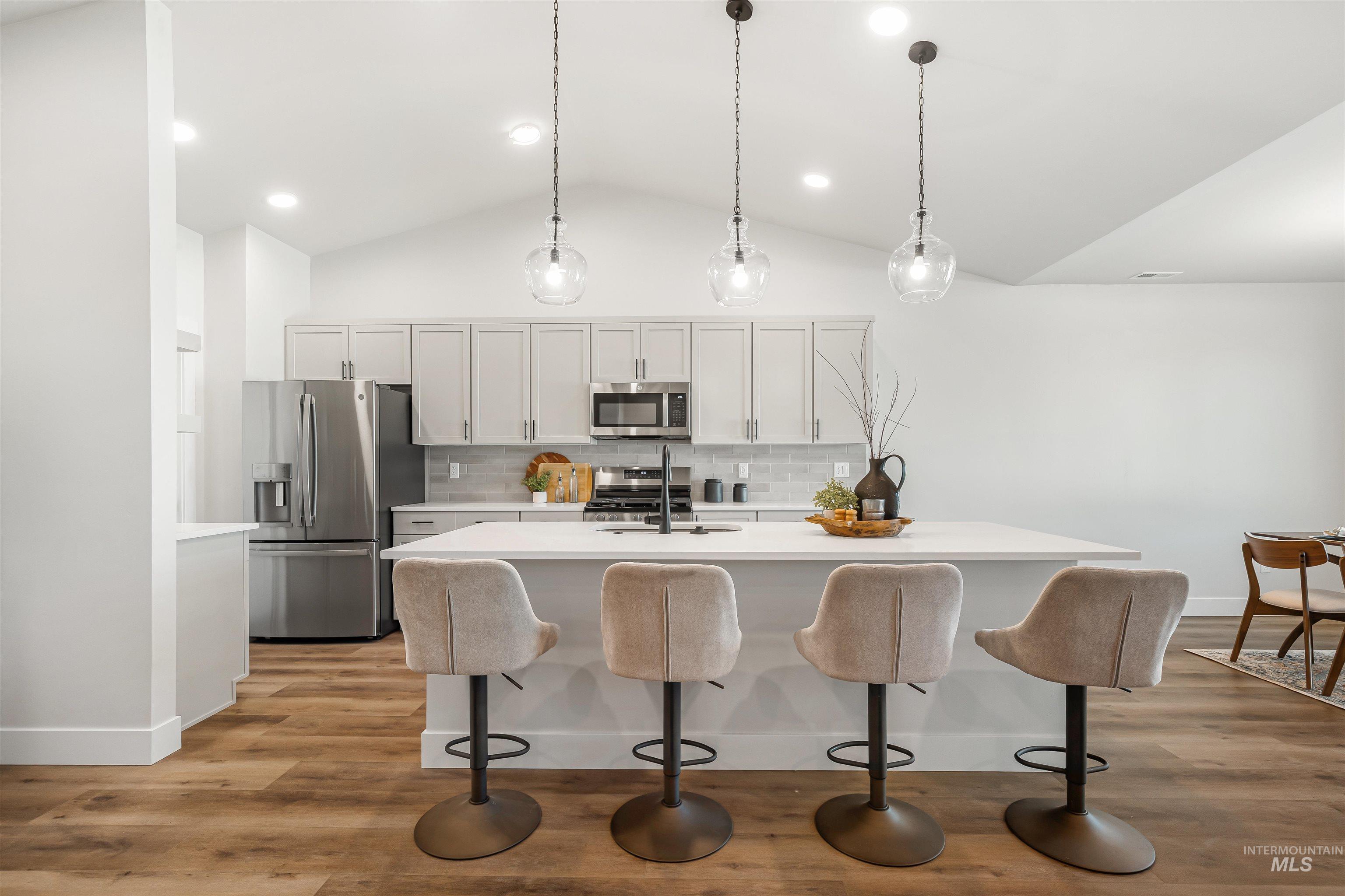 819 Park Avenue, Lewiston, Idaho 83501, 3 Bedrooms, 2 Bathrooms, Residential For Sale, Price $619,900,MLS 98959148