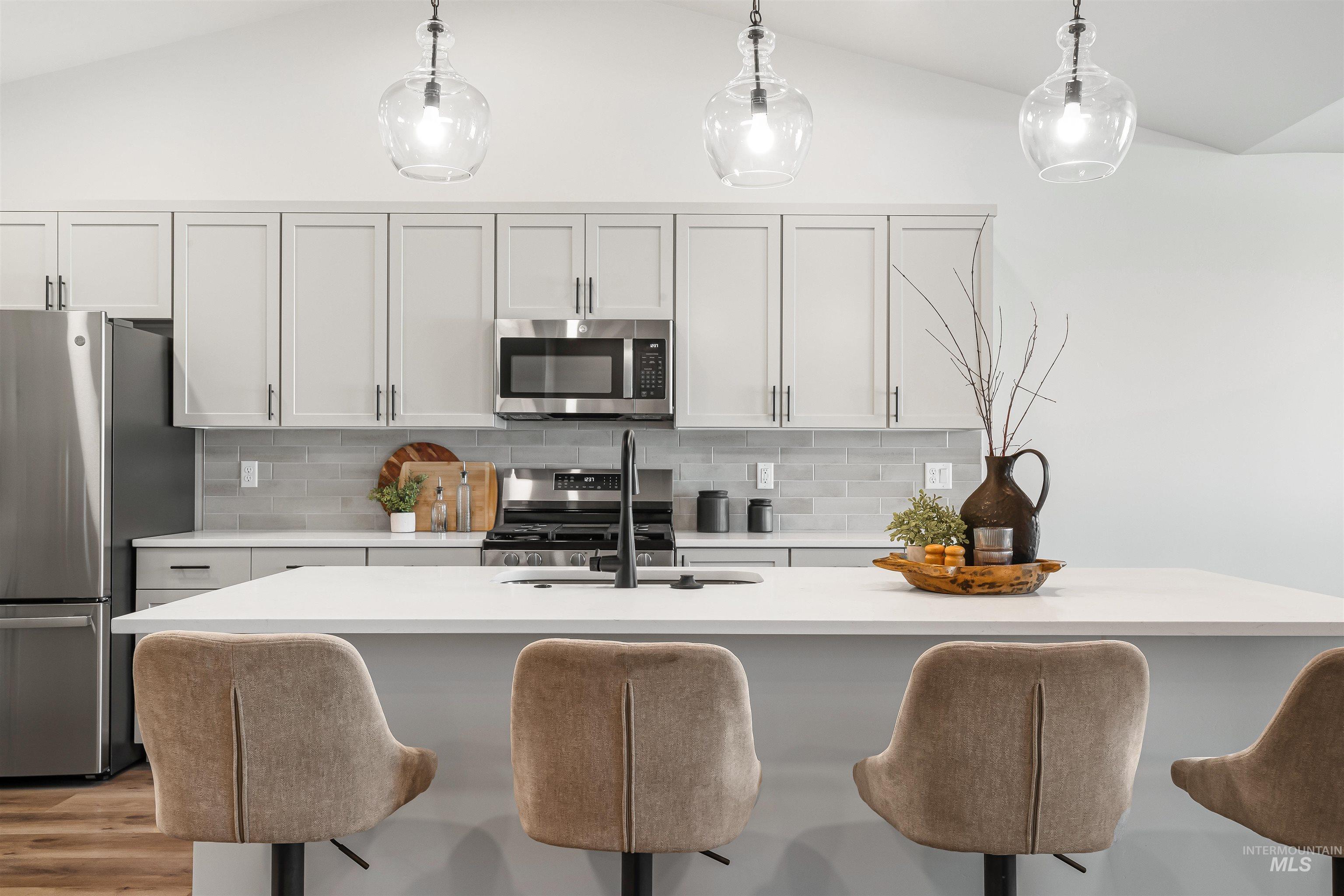 819 Park Avenue, Lewiston, Idaho 83501, 3 Bedrooms, 2 Bathrooms, Residential For Sale, Price $619,900,MLS 98959148