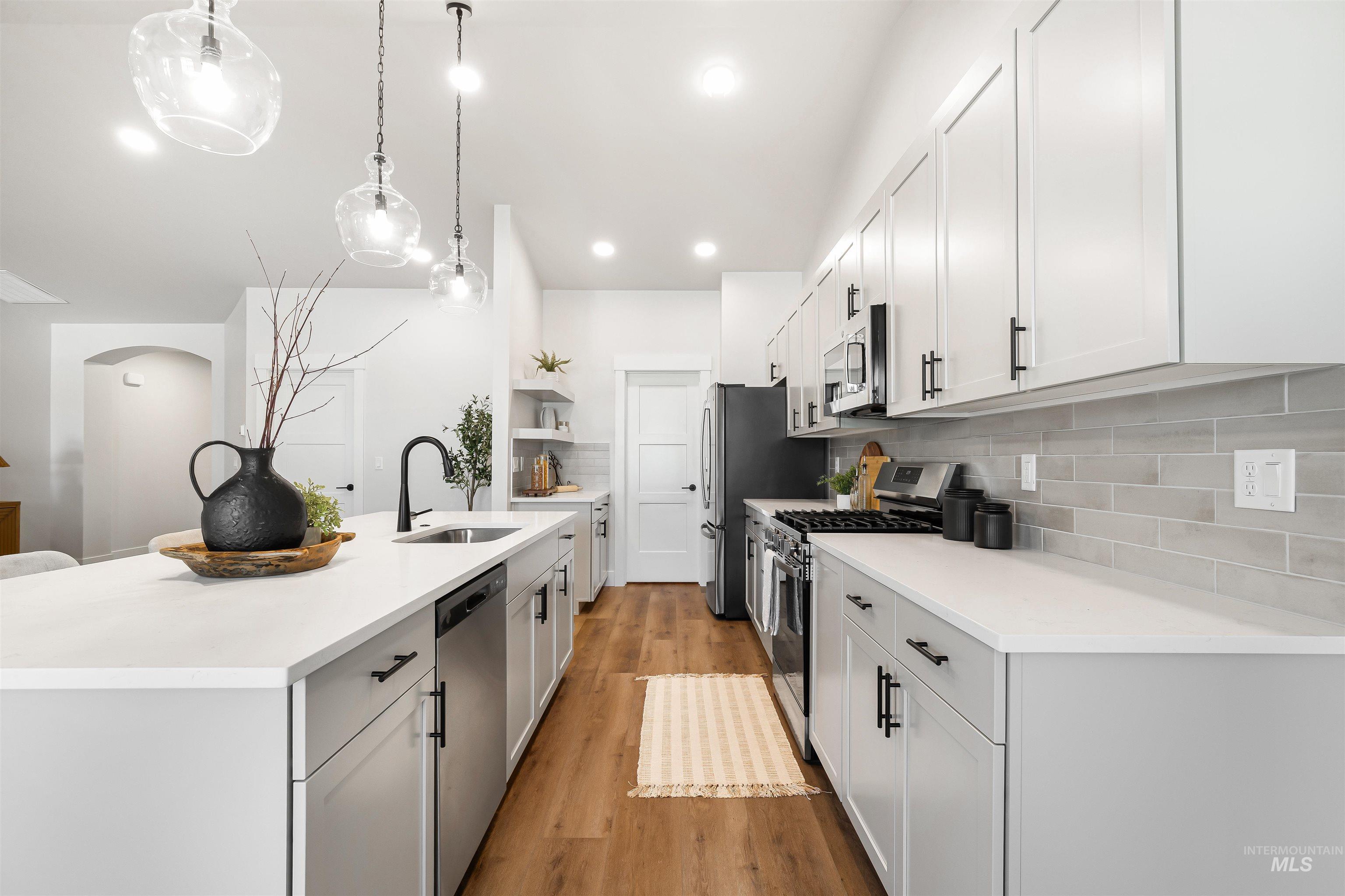 819 Park Avenue, Lewiston, Idaho 83501, 3 Bedrooms, 2 Bathrooms, Residential For Sale, Price $619,900,MLS 98959148