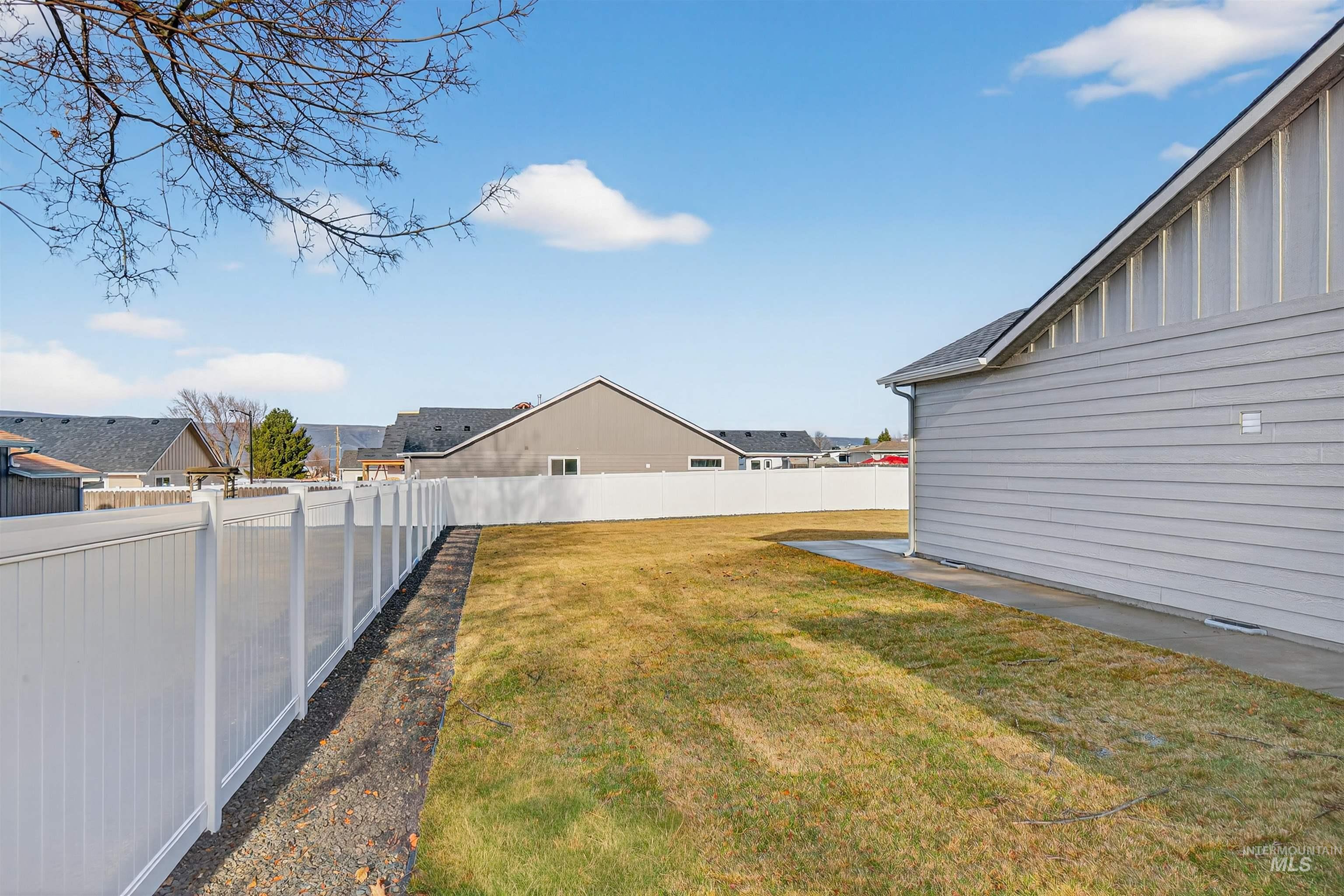 819 Park Avenue, Lewiston, Idaho 83501, 3 Bedrooms, 2 Bathrooms, Residential For Sale, Price $619,900,MLS 98959148