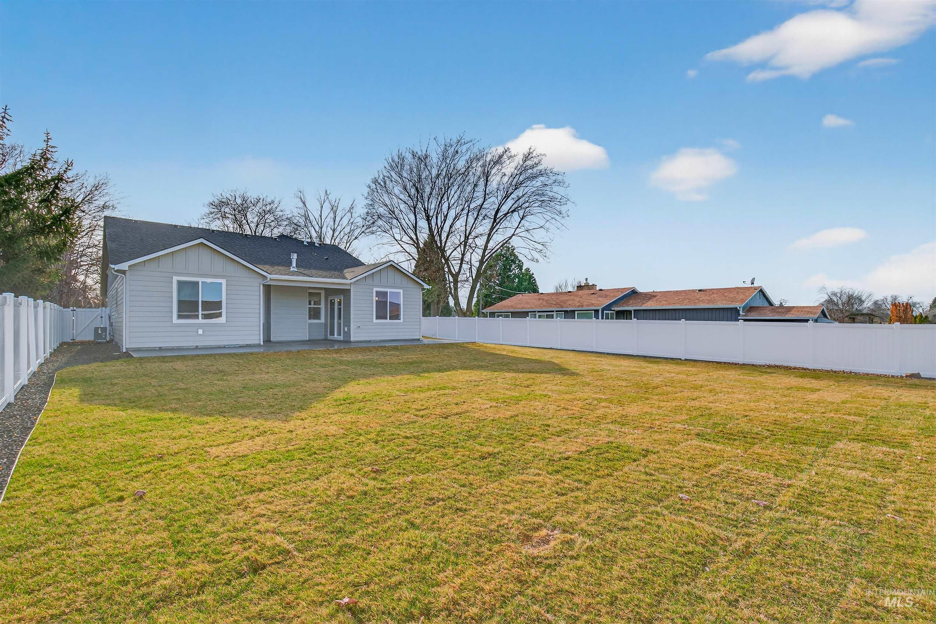 819 Park Avenue, Lewiston, Idaho 83501, 3 Bedrooms, 2 Bathrooms, Residential For Sale, Price $619,900,MLS 98959148