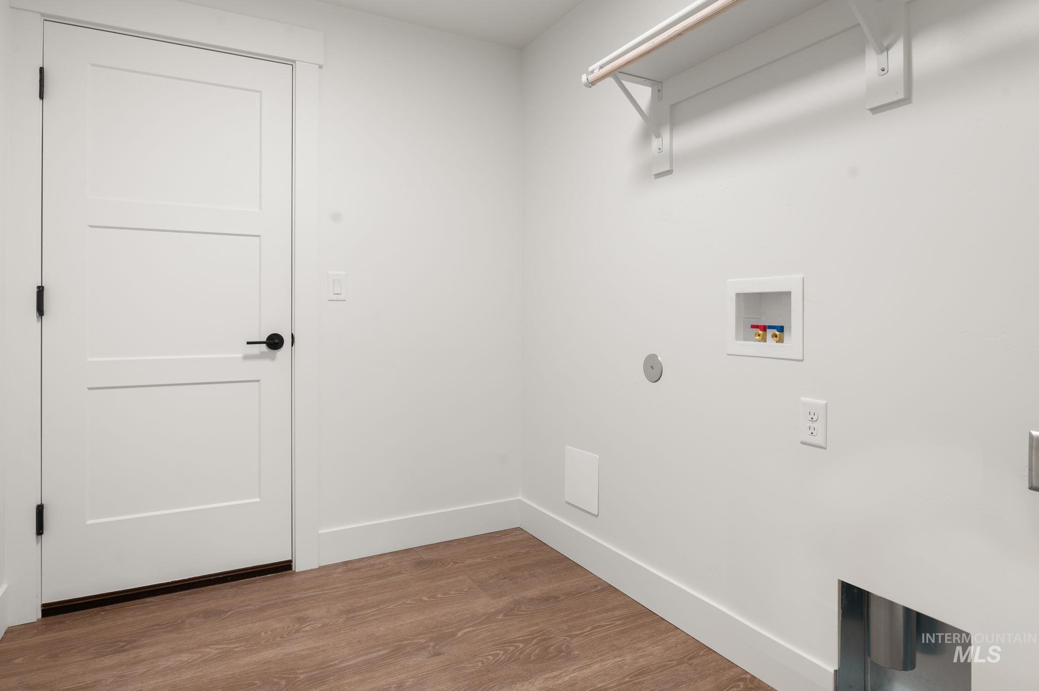 3217 Blackhawk Court, Lewiston, Idaho 83501, 3 Bedrooms, 2 Bathrooms, Residential For Sale, Price $449,000, 98959150