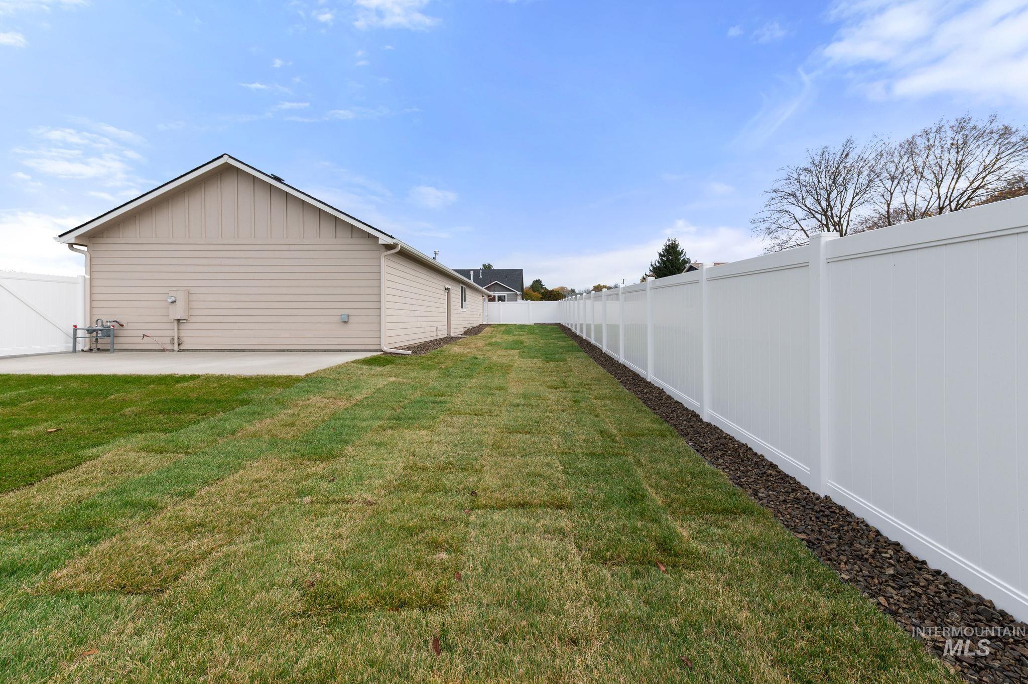 3217 Blackhawk Court, Lewiston, Idaho 83501, 3 Bedrooms, 2 Bathrooms, Residential For Sale, Price $449,000, 98959150