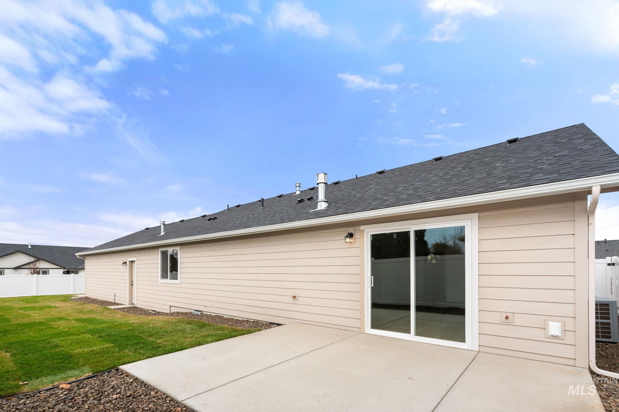 3217 Blackhawk Court, Lewiston, Idaho 83501, 3 Bedrooms, 2 Bathrooms, Residential For Sale, Price $449,000, 98959150