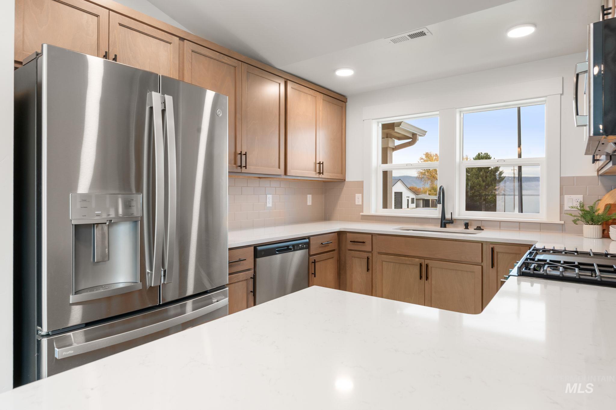 3217 Blackhawk Court, Lewiston, Idaho 83501, 3 Bedrooms, 2 Bathrooms, Residential For Sale, Price $449,000, 98959150