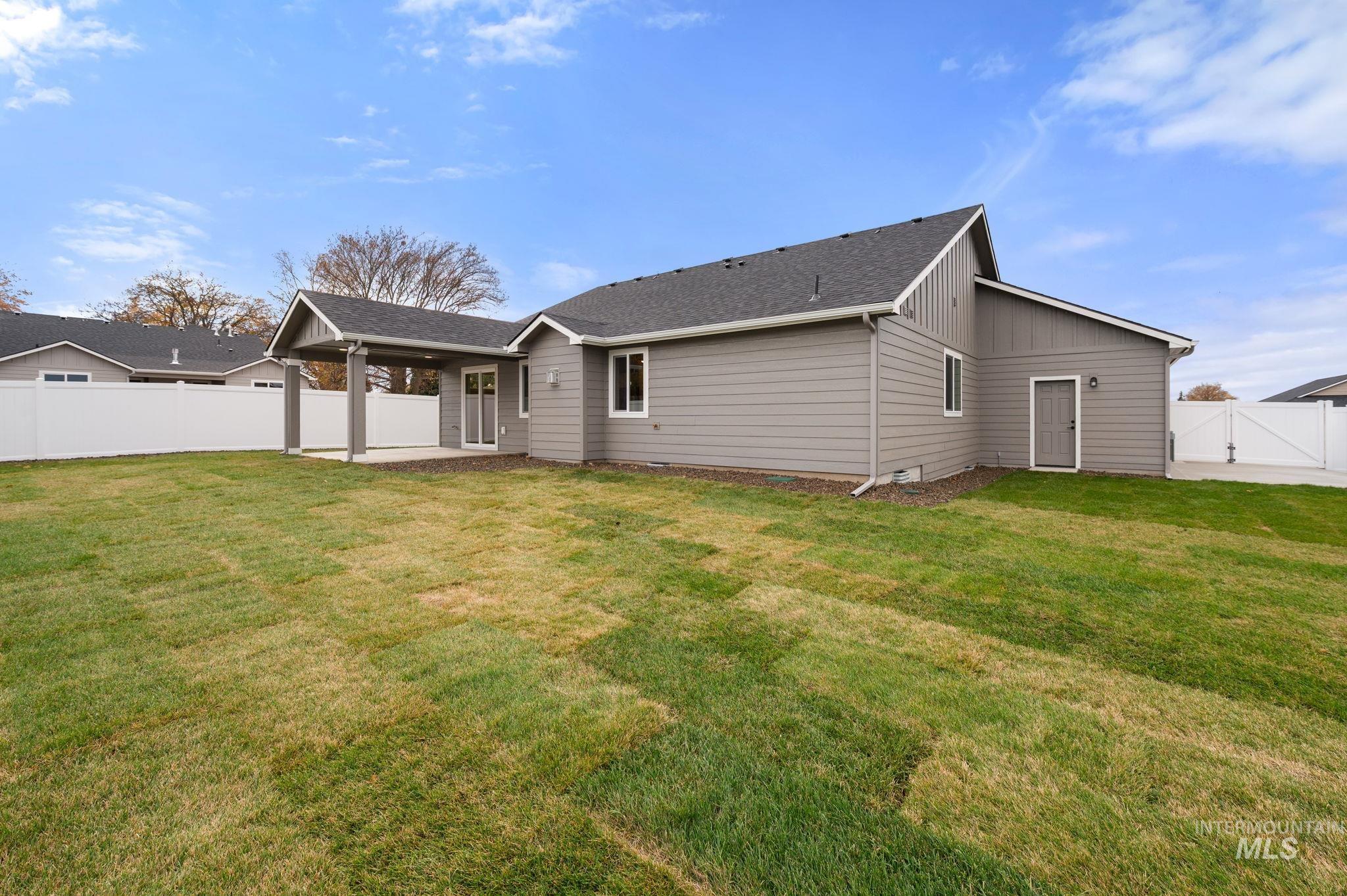 3215 Blackhawk Court, Lewiston, Idaho 83501, 3 Bedrooms, 2 Bathrooms, Residential For Sale, Price $499,000, 98959151