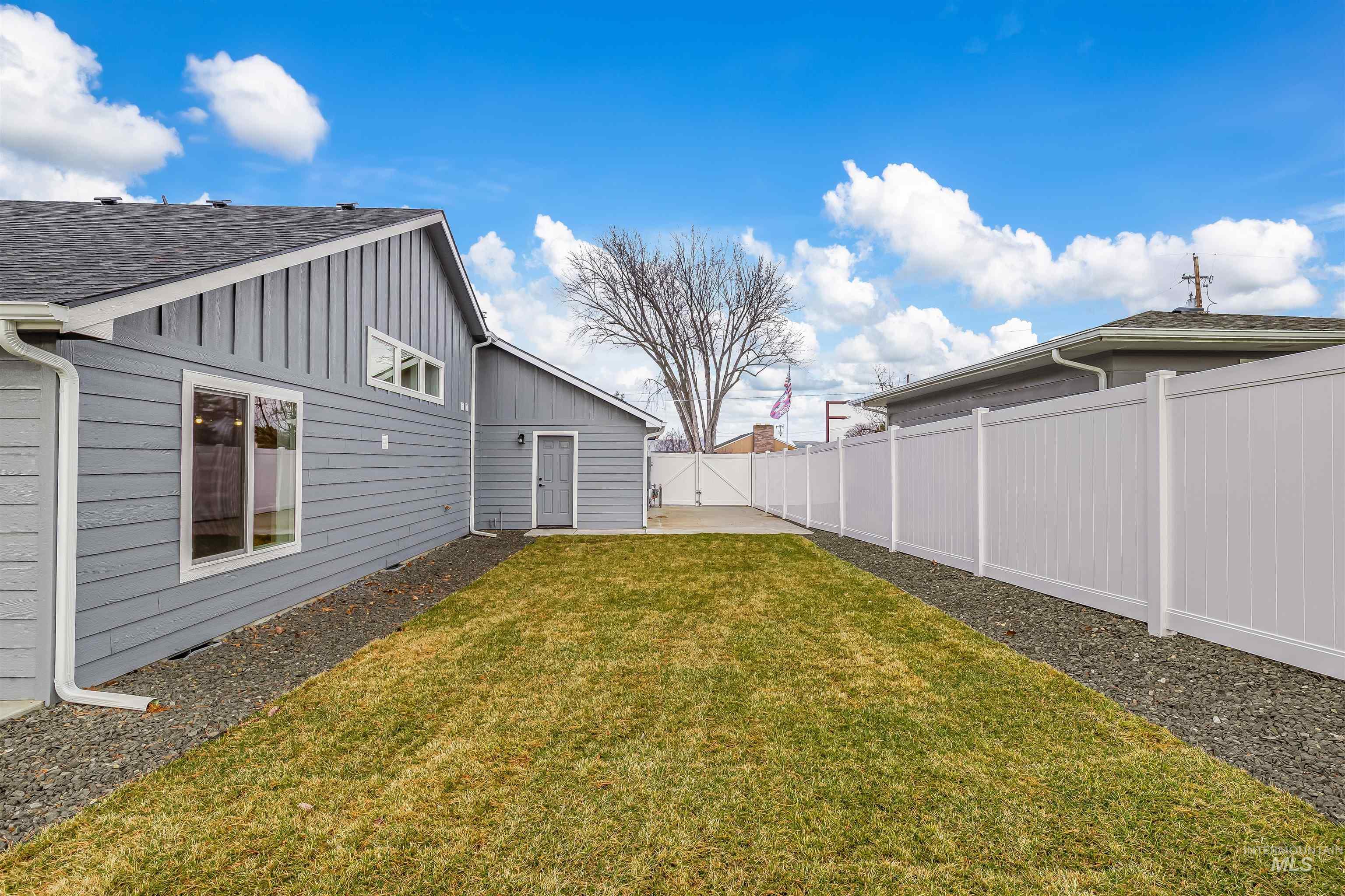 812 Preston Avenue, Lewiston, Idaho 83501, 3 Bedrooms, 2 Bathrooms, Residential For Sale, Price $589,900,MLS 98959152