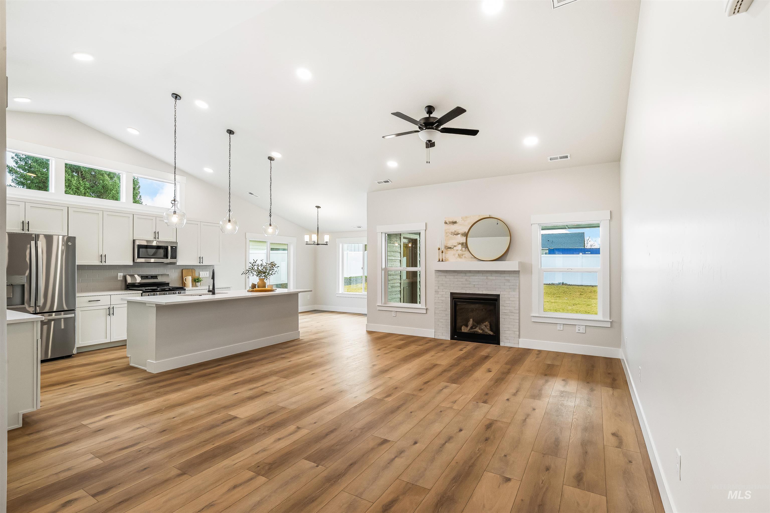 812 Preston Avenue, Lewiston, Idaho 83501, 3 Bedrooms, 2 Bathrooms, Residential For Sale, Price $589,900,MLS 98959152