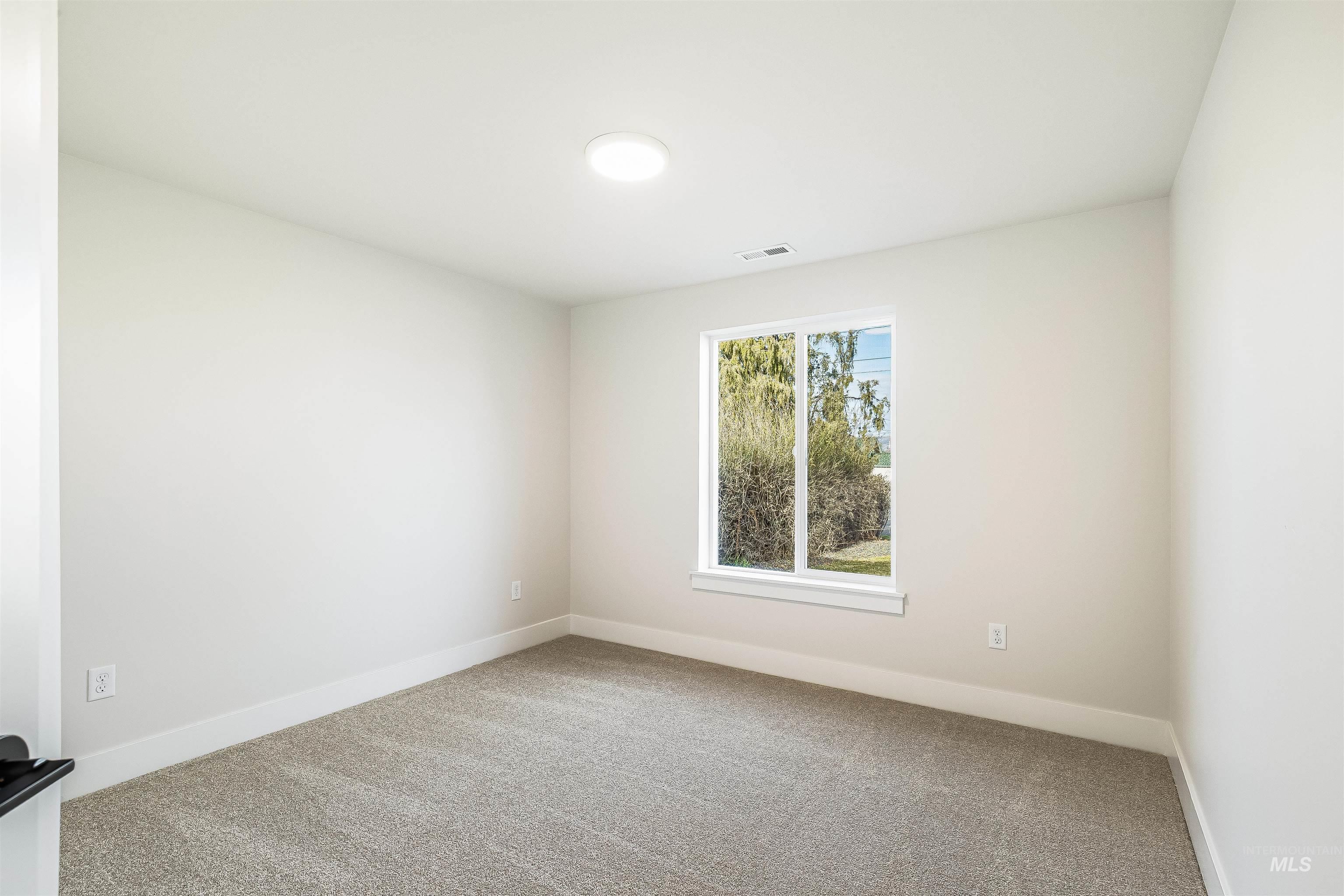 812 Preston Avenue, Lewiston, Idaho 83501, 3 Bedrooms, 2 Bathrooms, Residential For Sale, Price $589,900,MLS 98959152