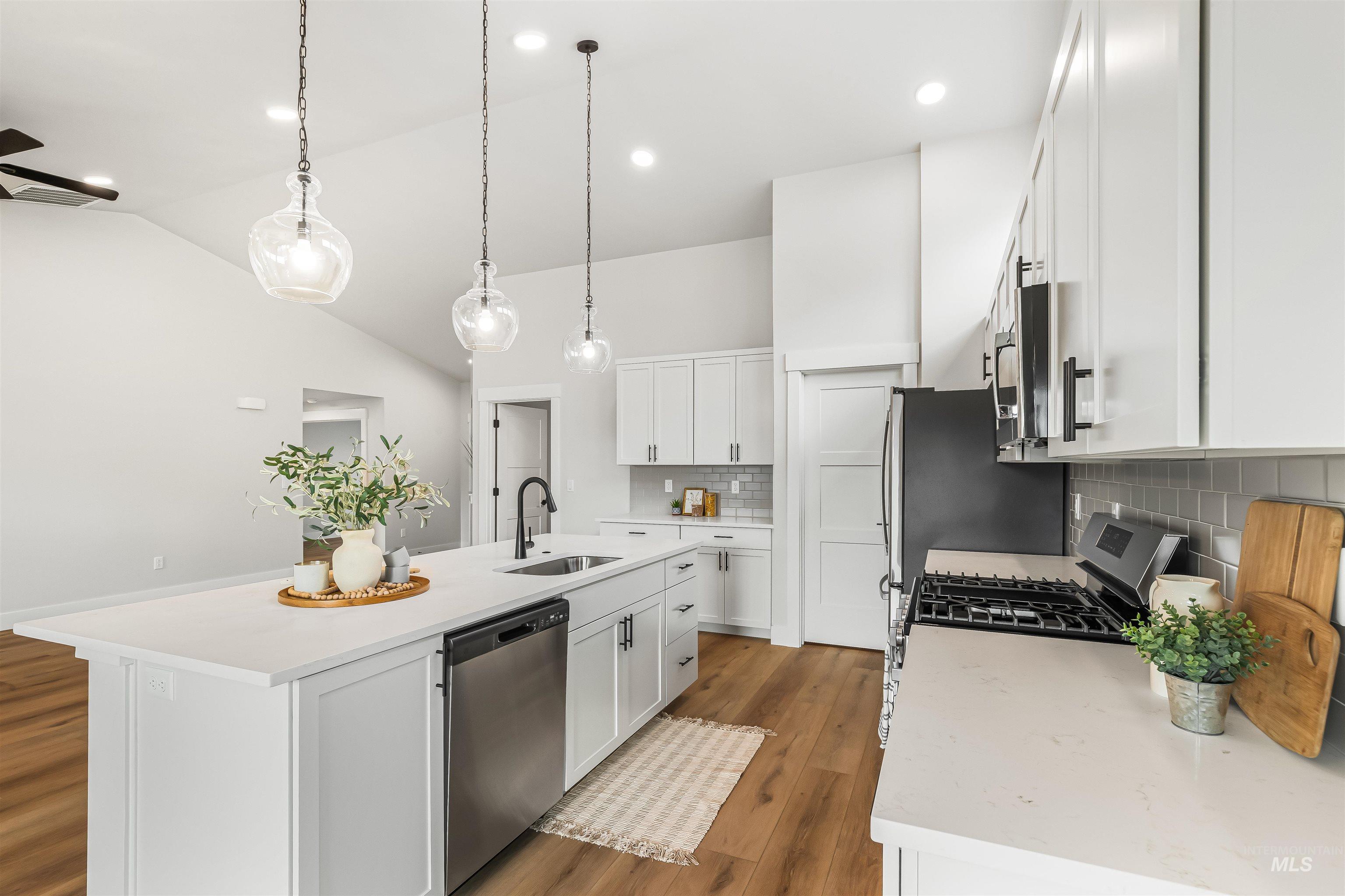 812 Preston Avenue, Lewiston, Idaho 83501, 3 Bedrooms, 2 Bathrooms, Residential For Sale, Price $589,900,MLS 98959152