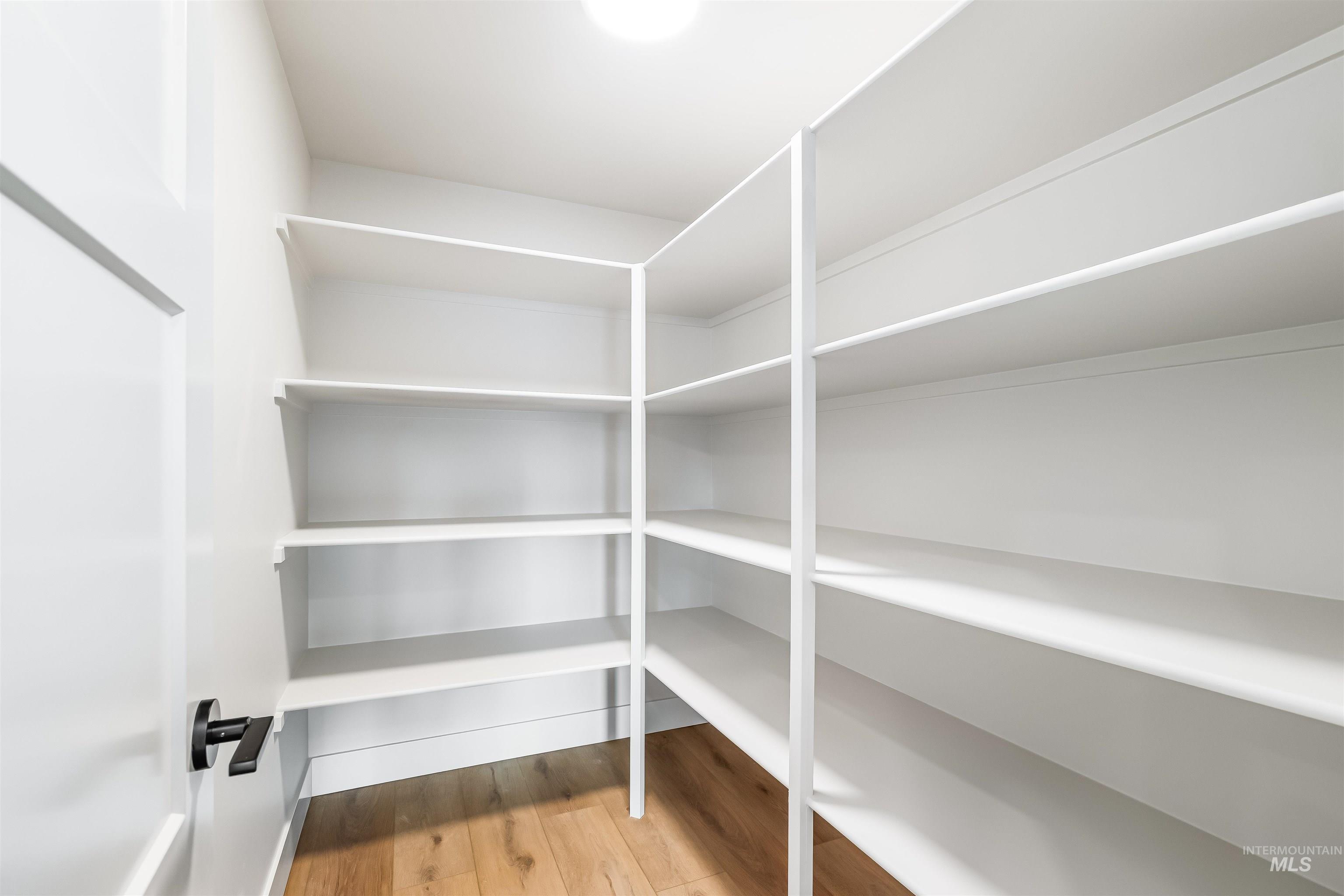 812 Preston Avenue, Lewiston, Idaho 83501, 3 Bedrooms, 2 Bathrooms, Residential For Sale, Price $589,900,MLS 98959152