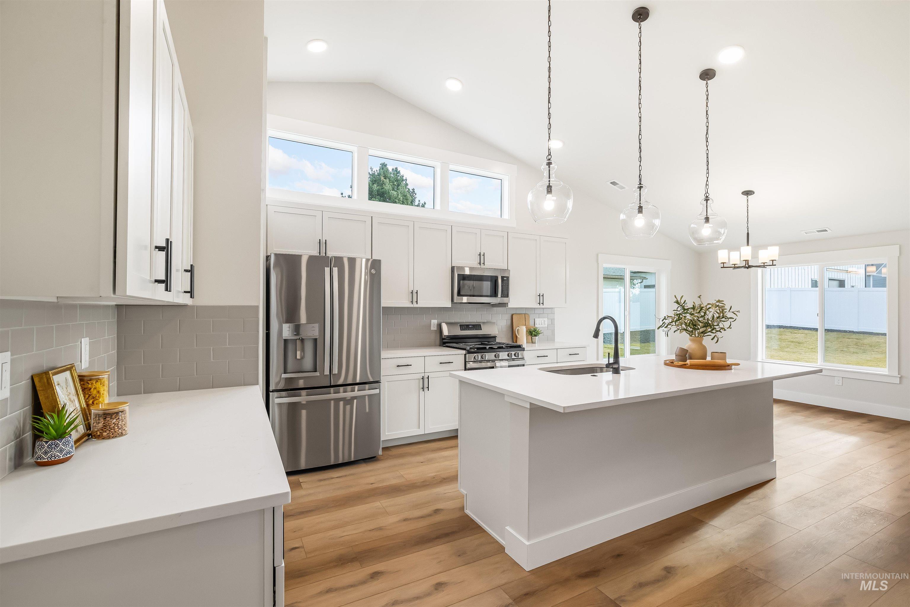 812 Preston Avenue, Lewiston, Idaho 83501, 3 Bedrooms, 2 Bathrooms, Residential For Sale, Price $589,900,MLS 98959152