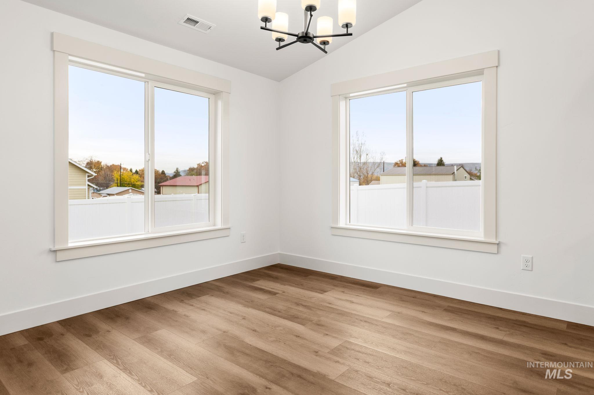 3216 Blackhawk Court, Lewiston, Idaho 83501, 3 Bedrooms, 2 Bathrooms, Residential For Sale, Price $565,000,MLS 98959153