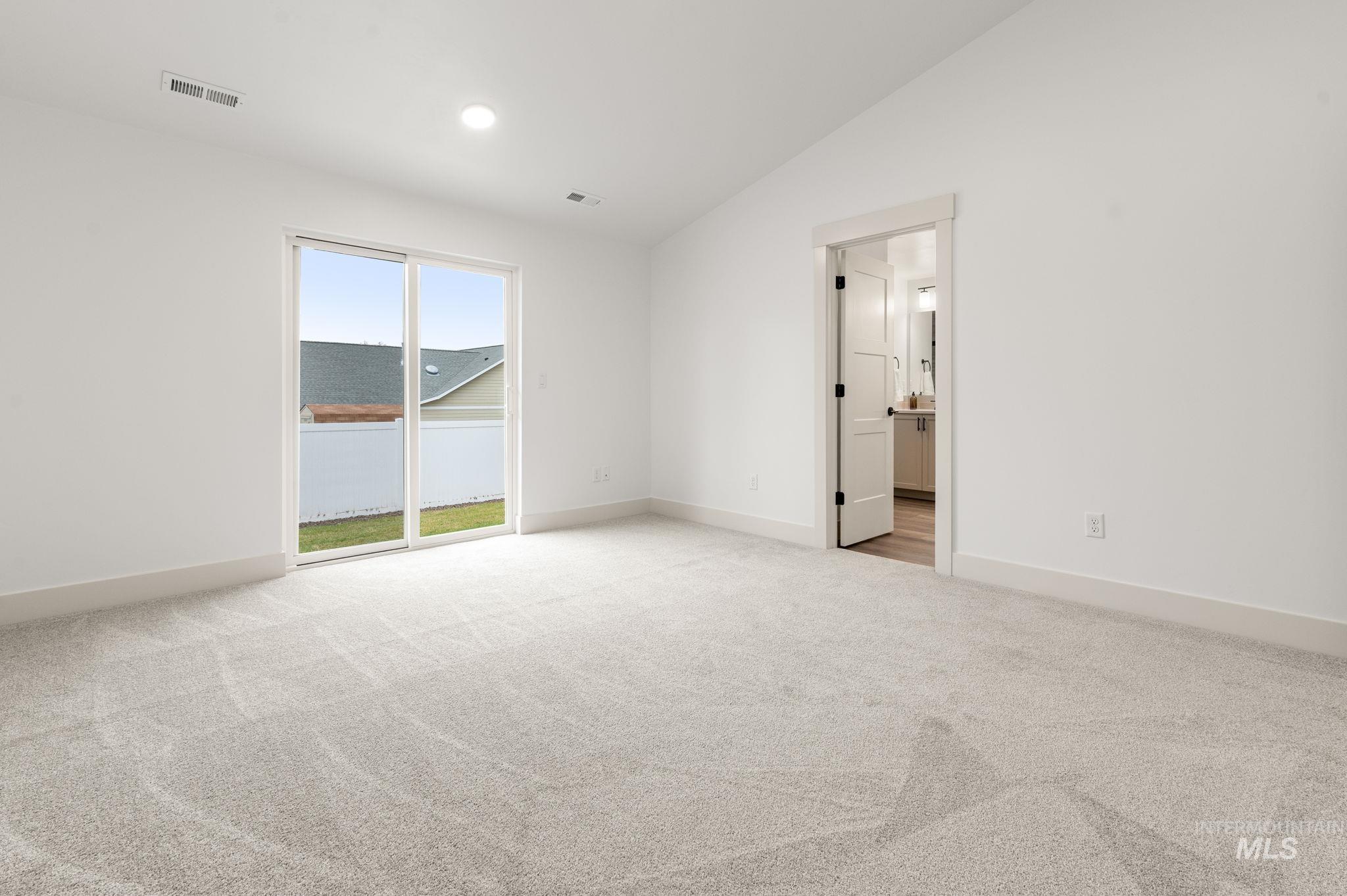 3216 Blackhawk Court, Lewiston, Idaho 83501, 3 Bedrooms, 2 Bathrooms, Residential For Sale, Price $565,000,MLS 98959153