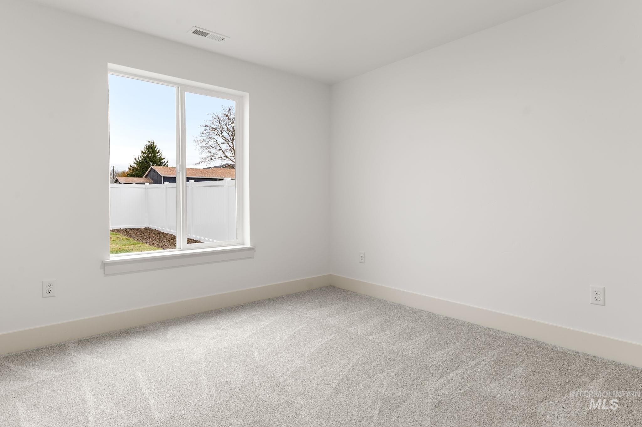 3216 Blackhawk Court, Lewiston, Idaho 83501, 3 Bedrooms, 2 Bathrooms, Residential For Sale, Price $565,000,MLS 98959153