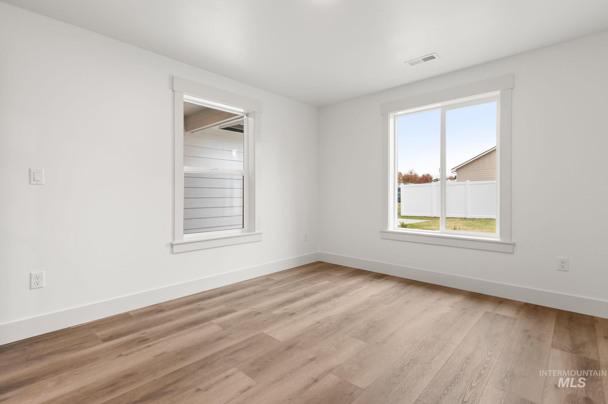 3216 Blackhawk Court, Lewiston, Idaho 83501, 3 Bedrooms, 2 Bathrooms, Residential For Sale, Price $565,000,MLS 98959153