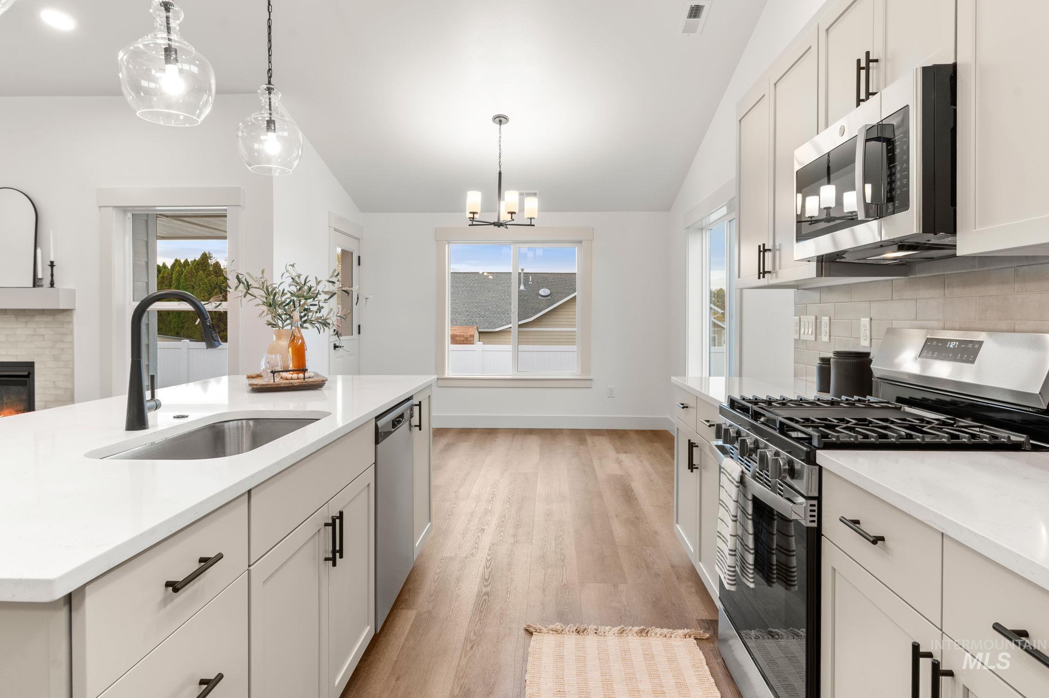 3216 Blackhawk Court, Lewiston, Idaho 83501, 3 Bedrooms, 2 Bathrooms, Residential For Sale, Price $565,000,MLS 98959153