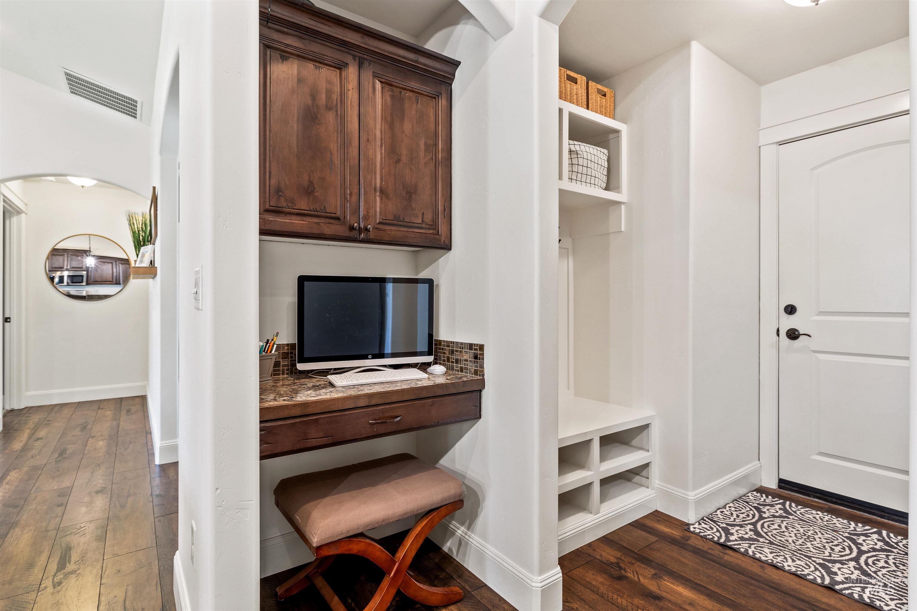 1378 Misty Meadows Ct, Twin Falls, Idaho 83301, 6 Bedrooms, 3 Bathrooms, Residential For Sale, Price $569,000, 98959165