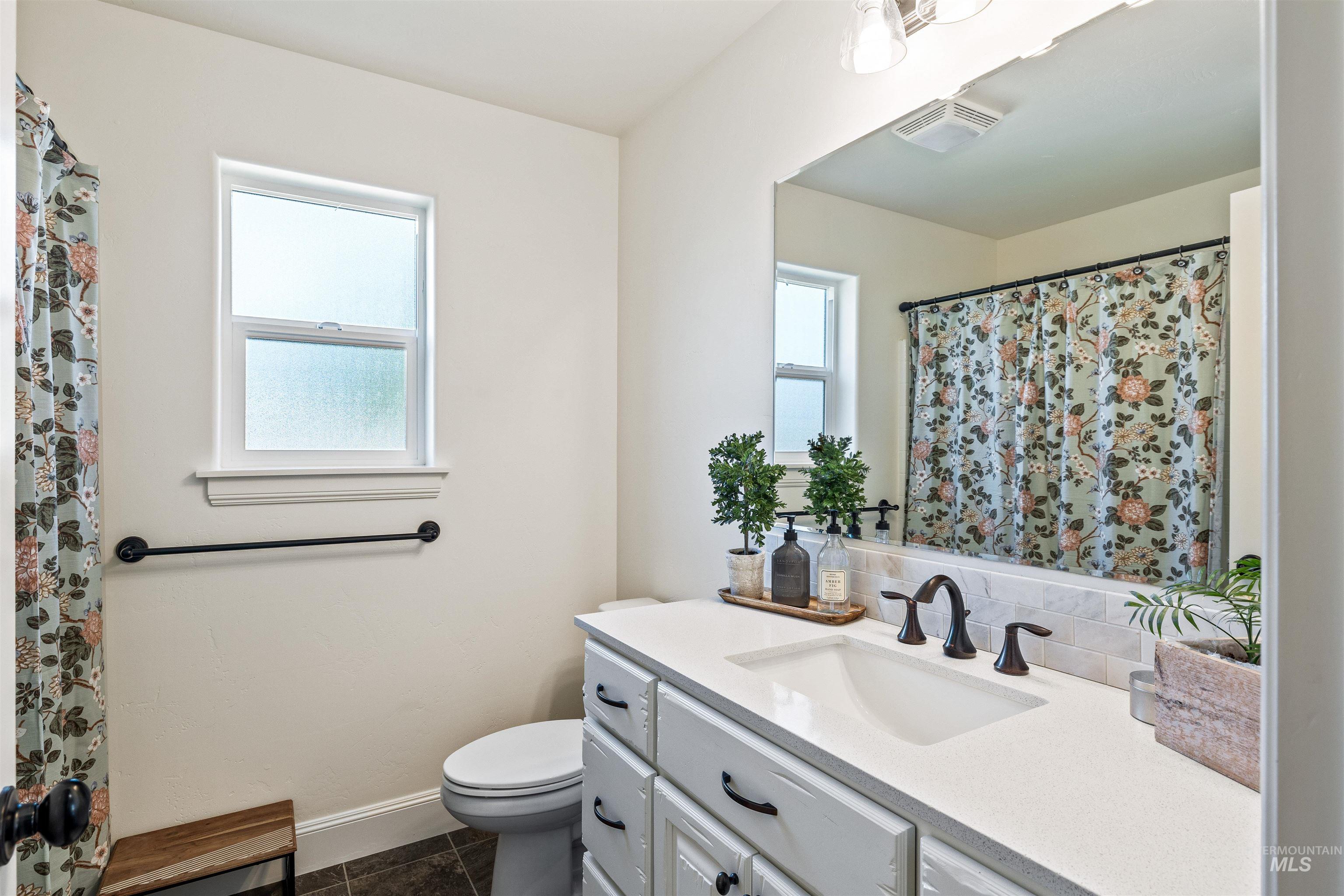 1378 Misty Meadows Ct, Twin Falls, Idaho 83301, 6 Bedrooms, 3 Bathrooms, Residential For Sale, Price $569,000, 98959165