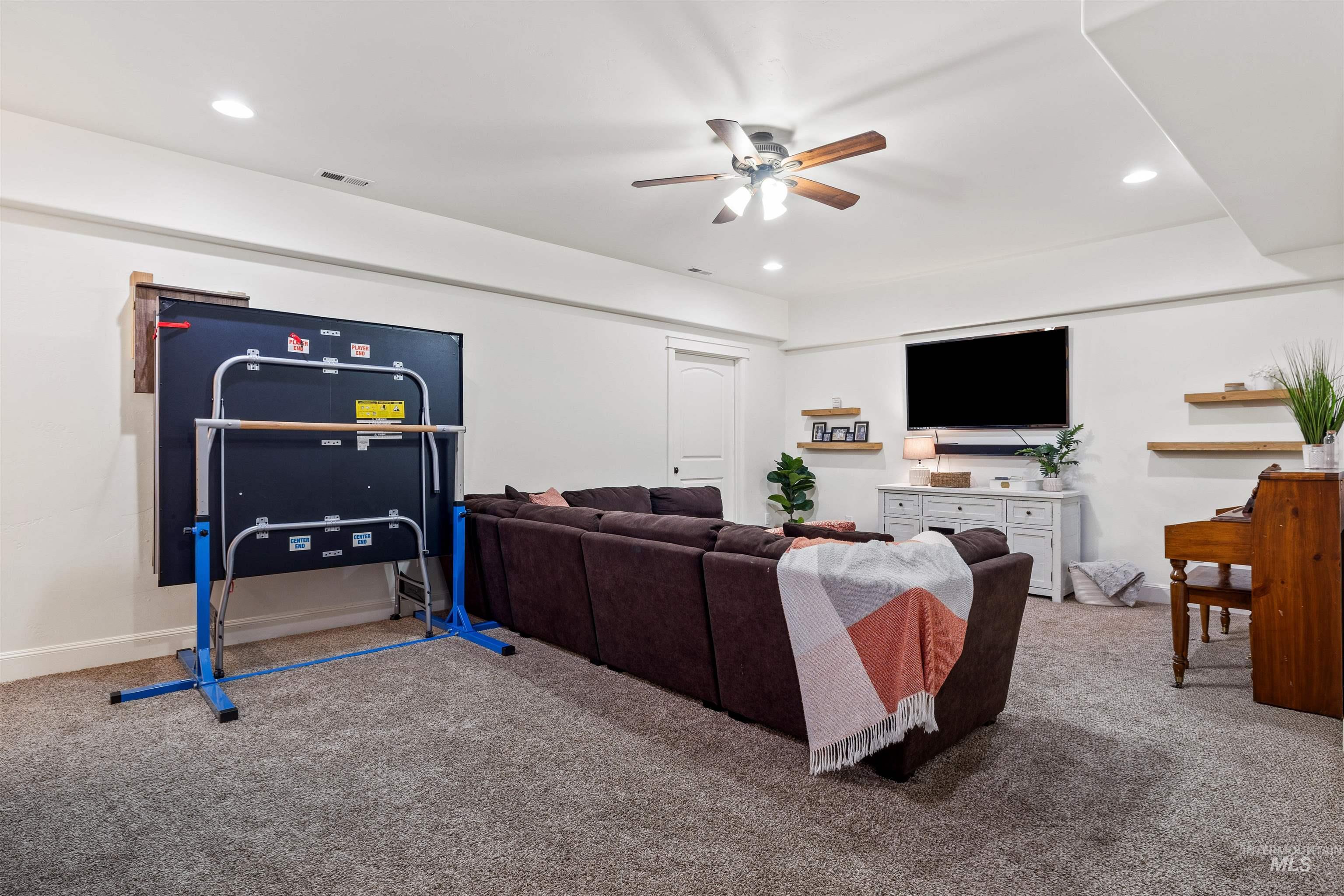 1378 Misty Meadows Ct, Twin Falls, Idaho 83301, 6 Bedrooms, 3 Bathrooms, Residential For Sale, Price $569,000, 98959165