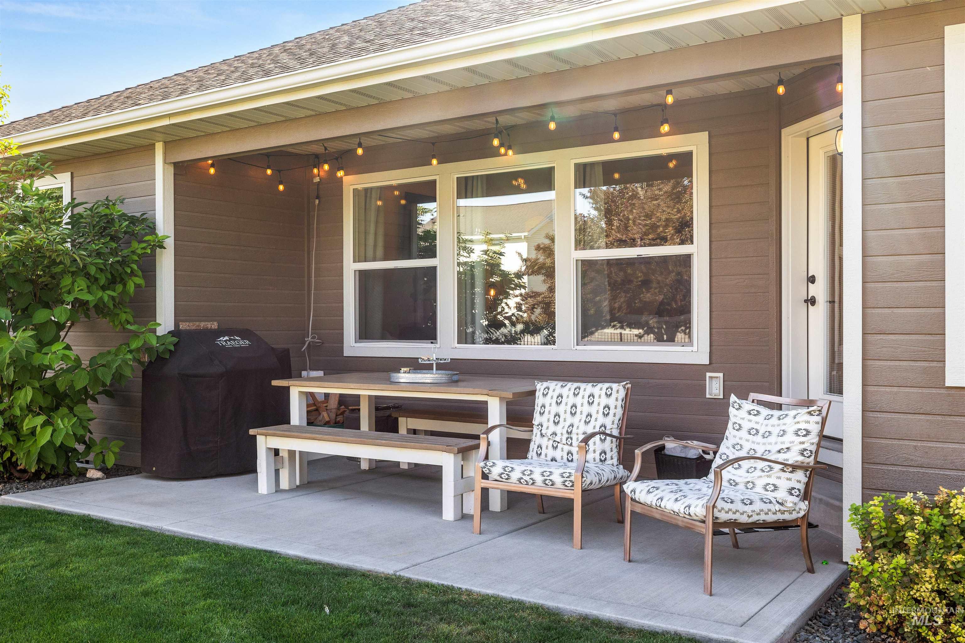 1378 Misty Meadows Ct, Twin Falls, Idaho 83301, 6 Bedrooms, 3 Bathrooms, Residential For Sale, Price $569,000, 98959165